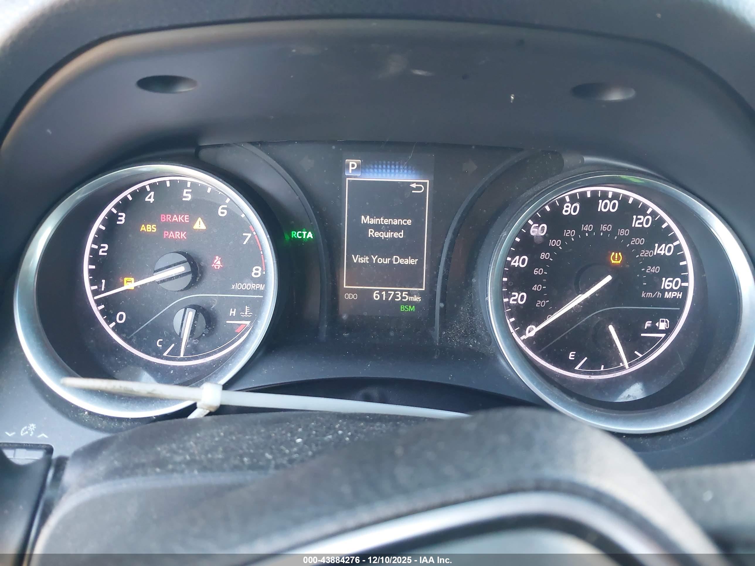 TOYOTA CAMRY image 7