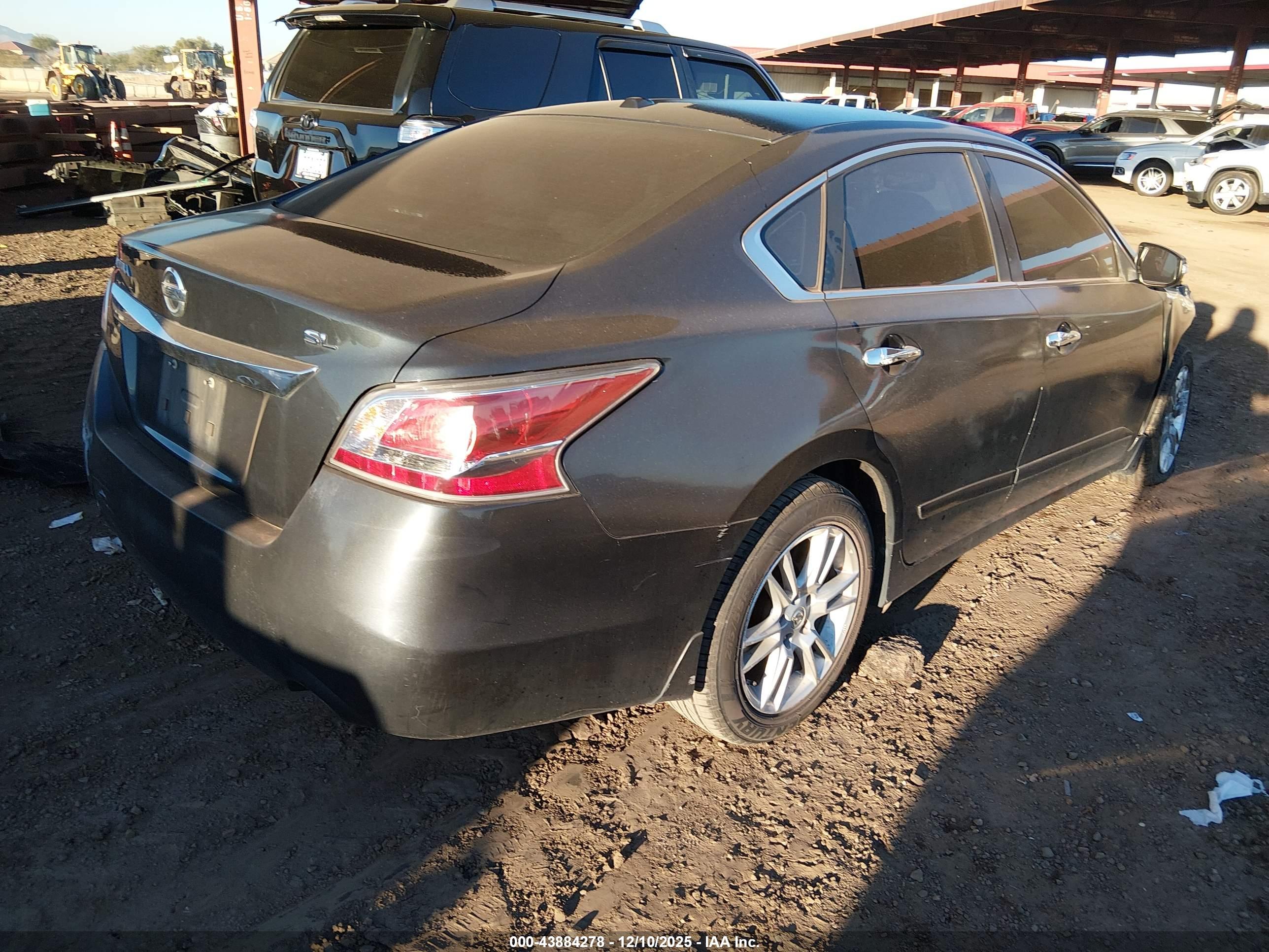 NISSAN ALTIMA image 4