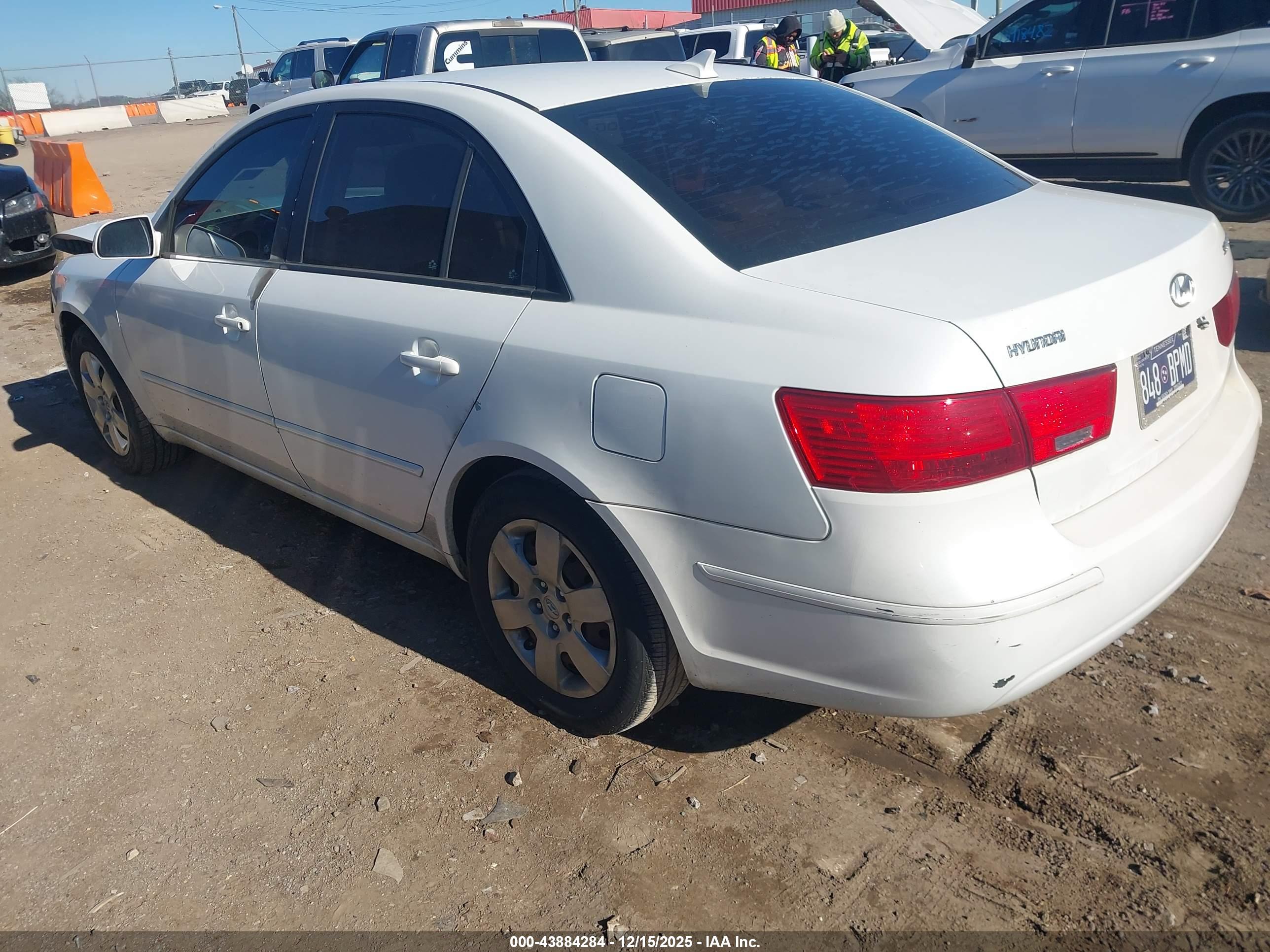 HYUNDAI SONATA image 3
