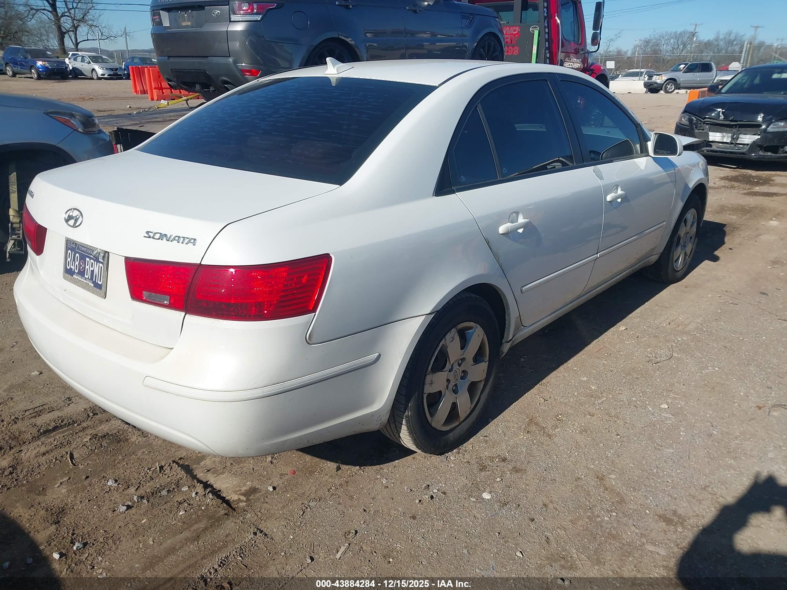 HYUNDAI SONATA image 4