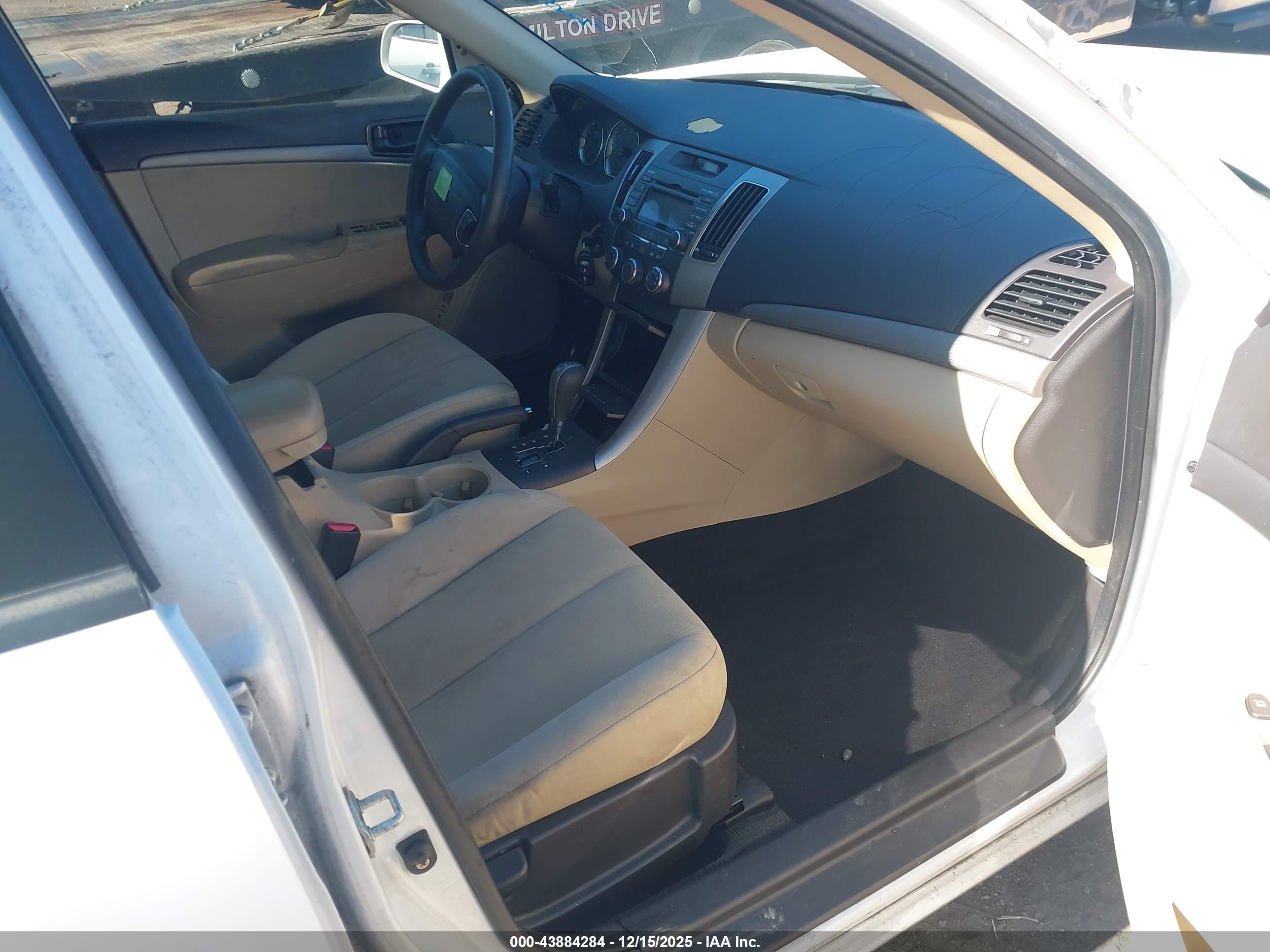 HYUNDAI SONATA image 5