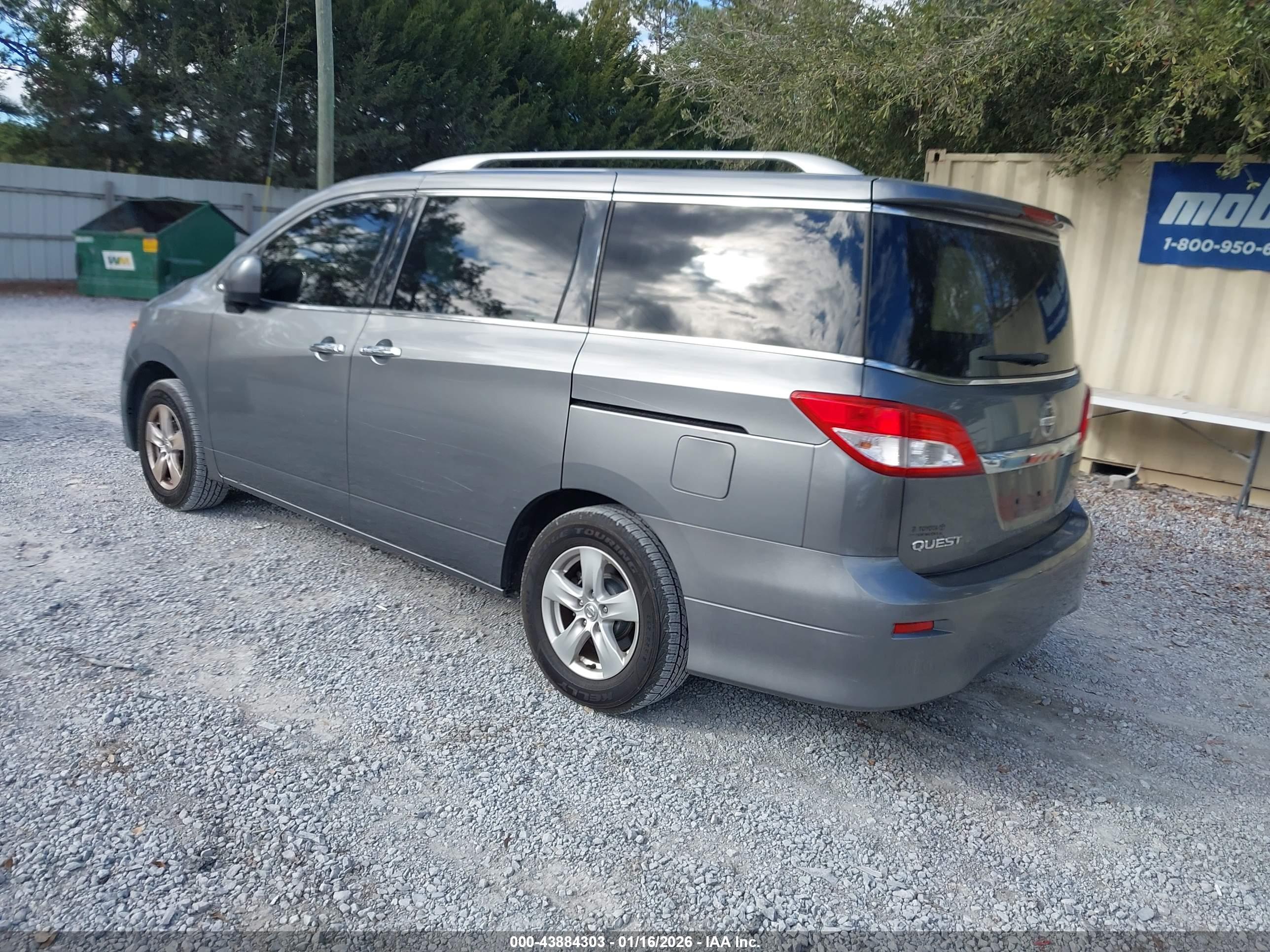 NISSAN QUEST image 3