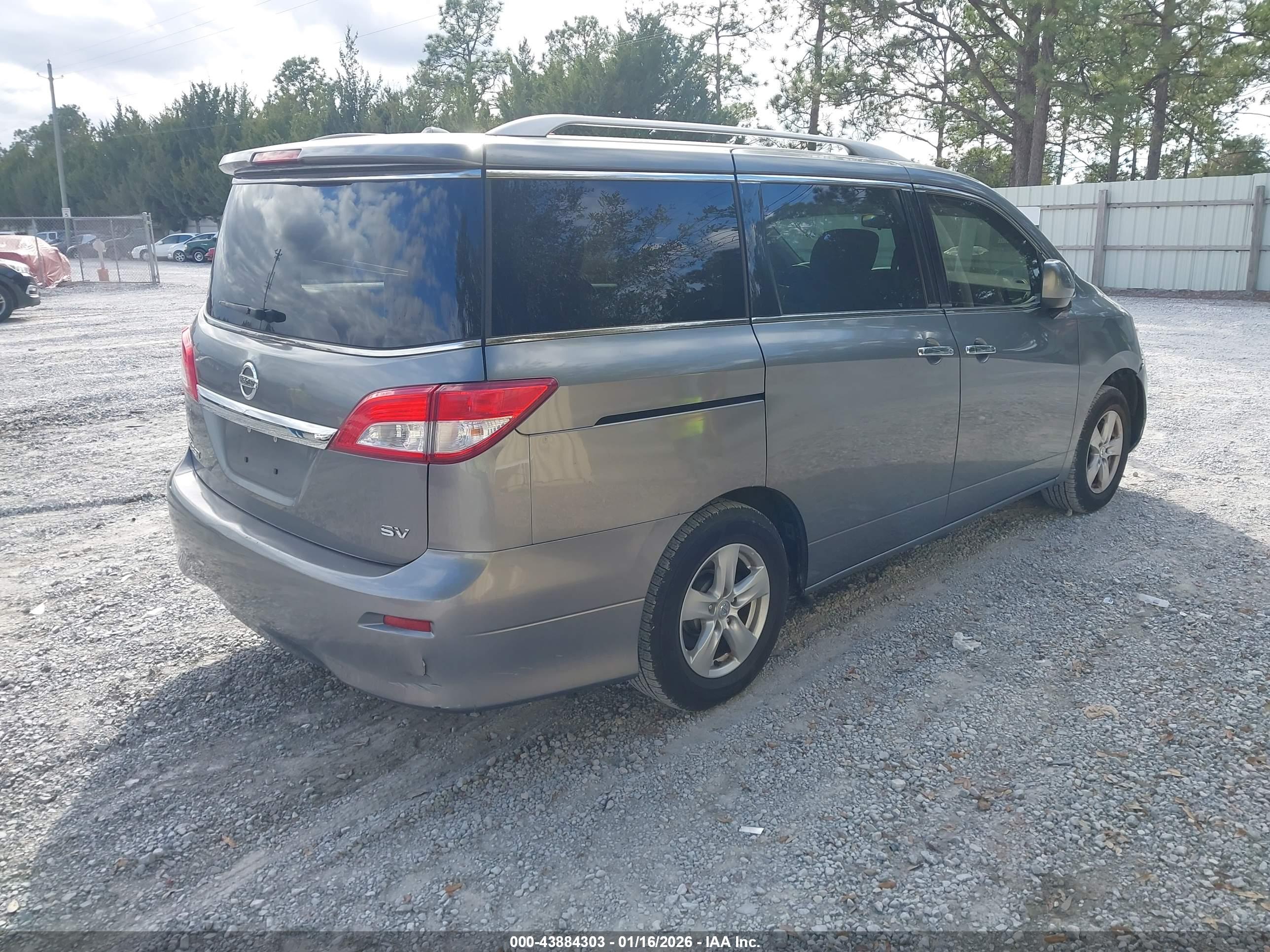 NISSAN QUEST image 4