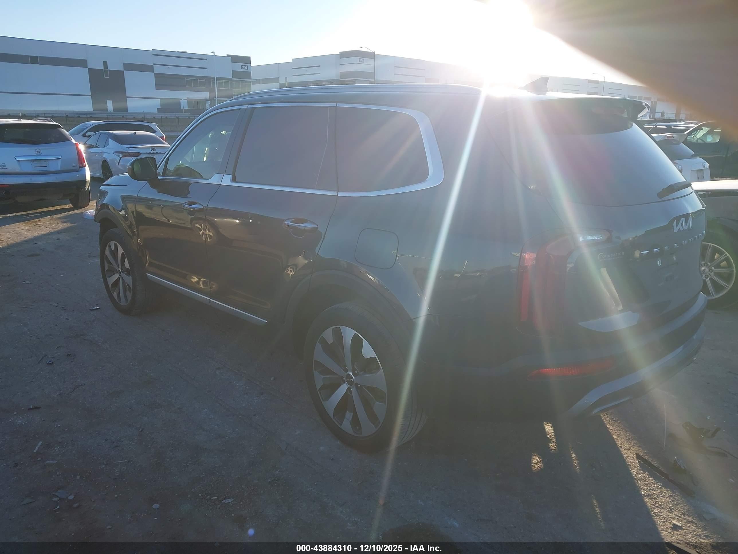 KIA TELLURIDE image 3