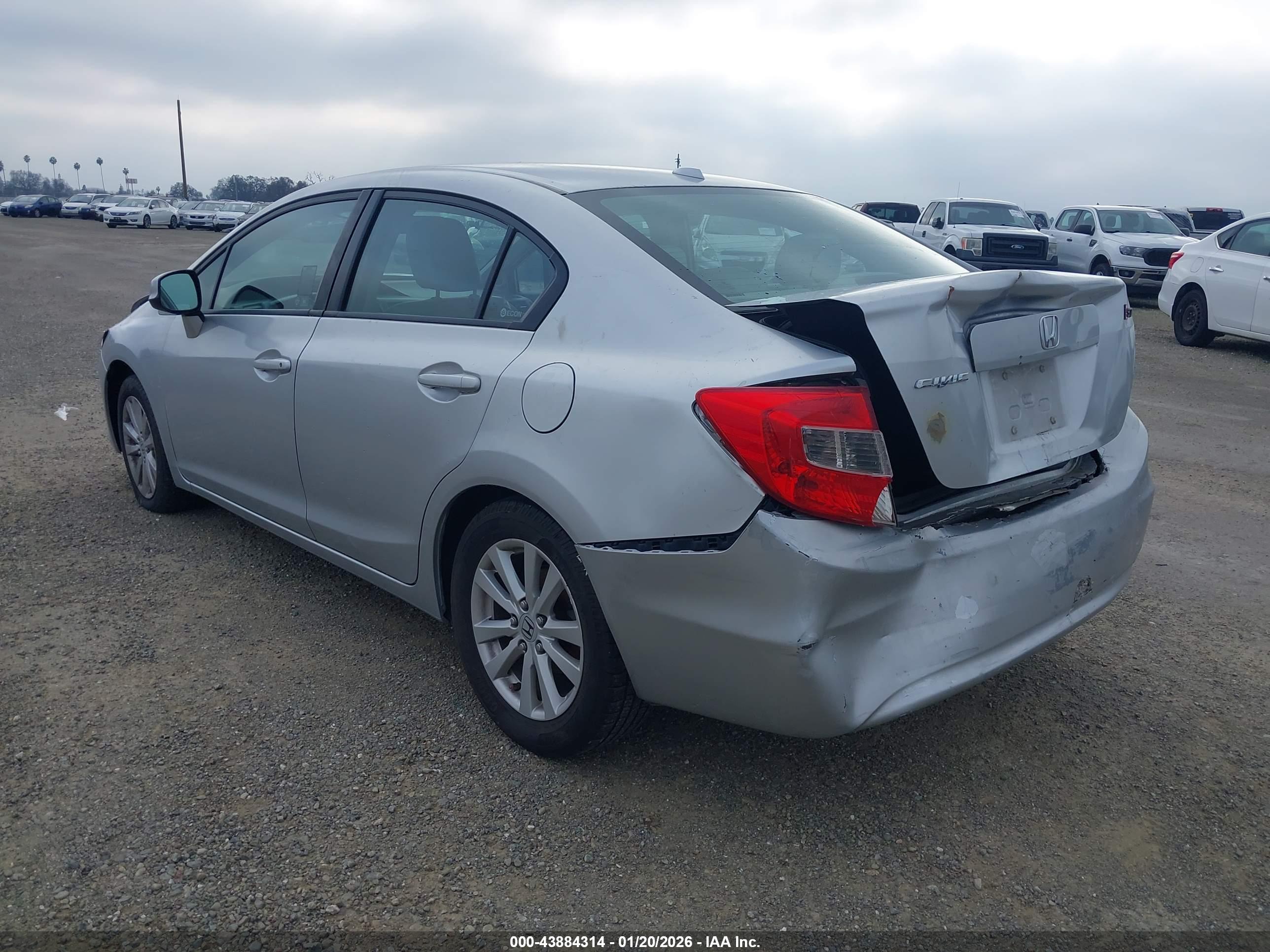HONDA CIVIC image 3