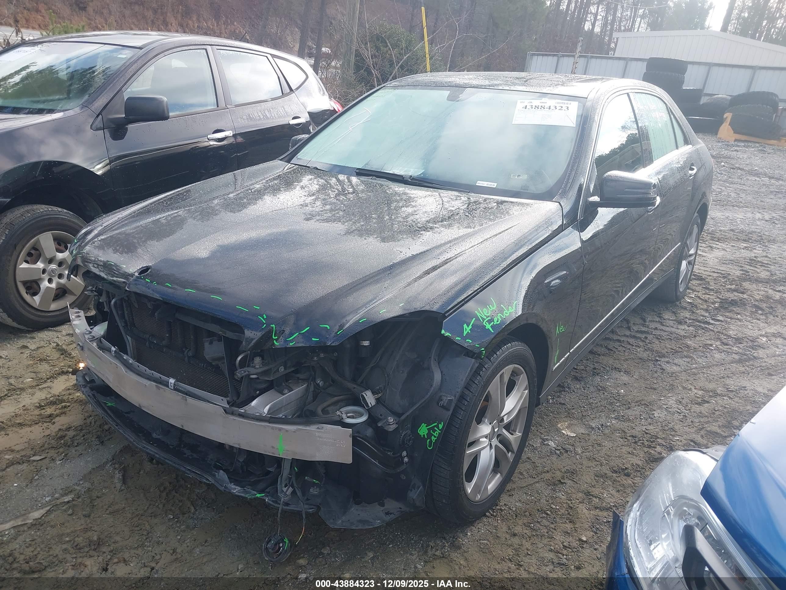 MERCEDES-BENZ E image 2