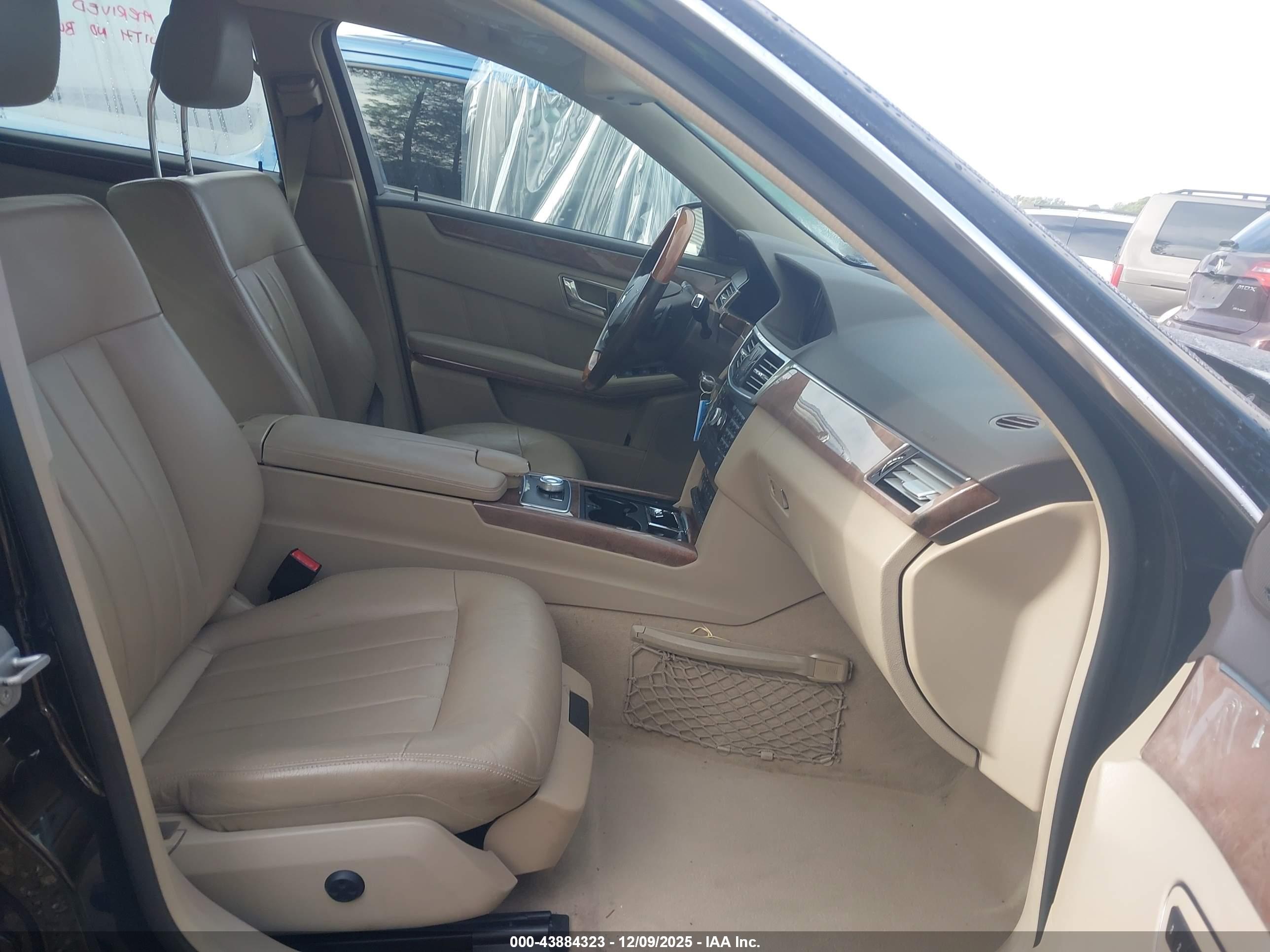 MERCEDES-BENZ E image 5