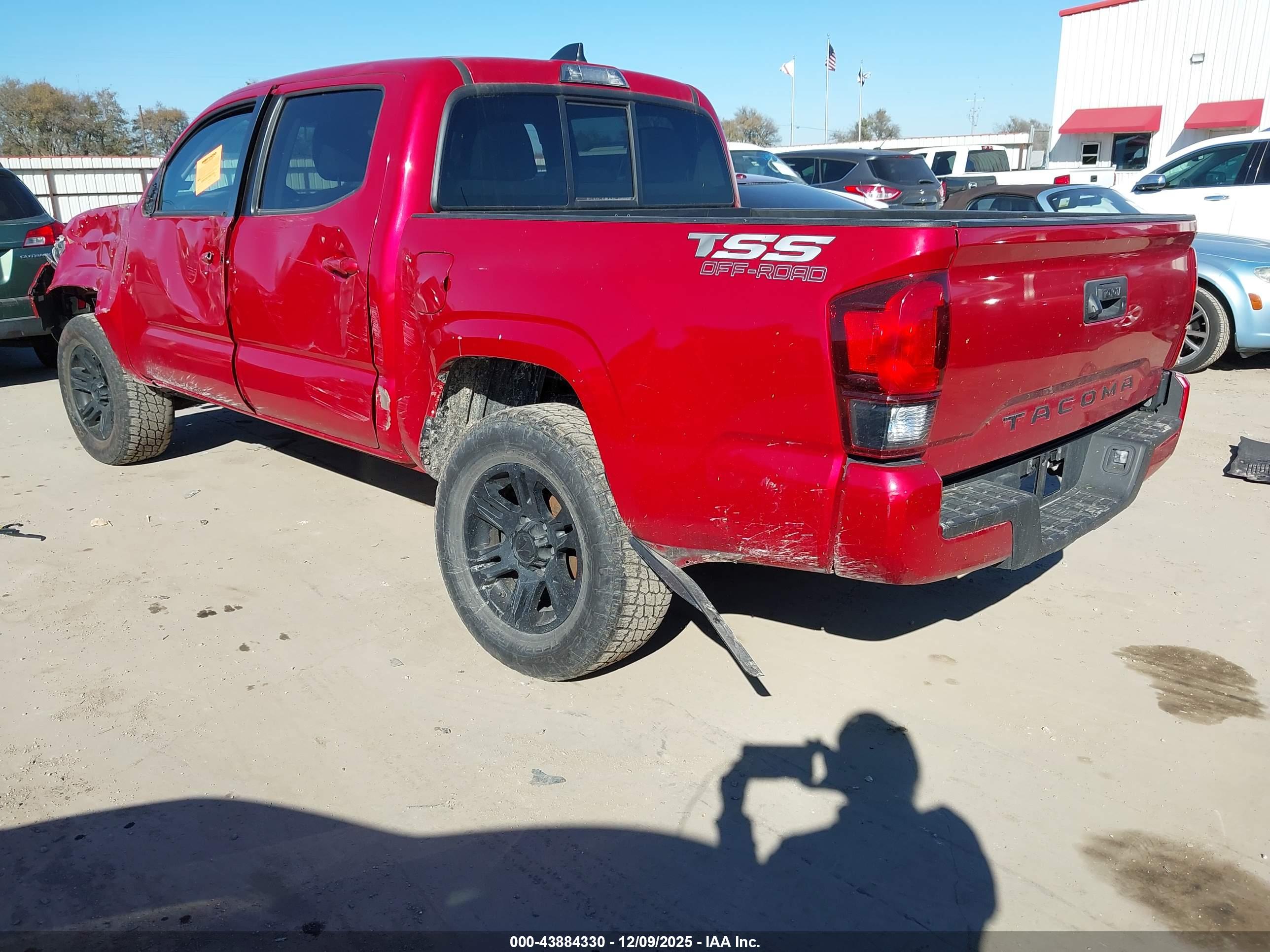 TOYOTA TACOMA image 3