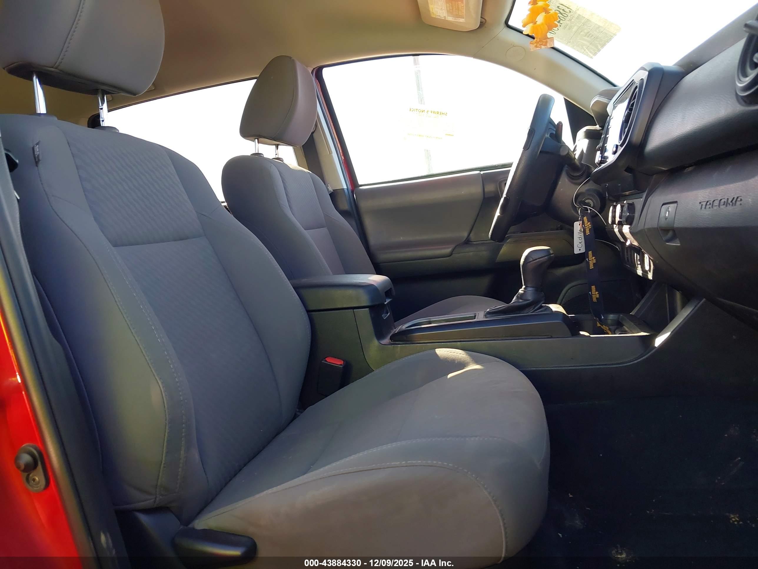 TOYOTA TACOMA image 5