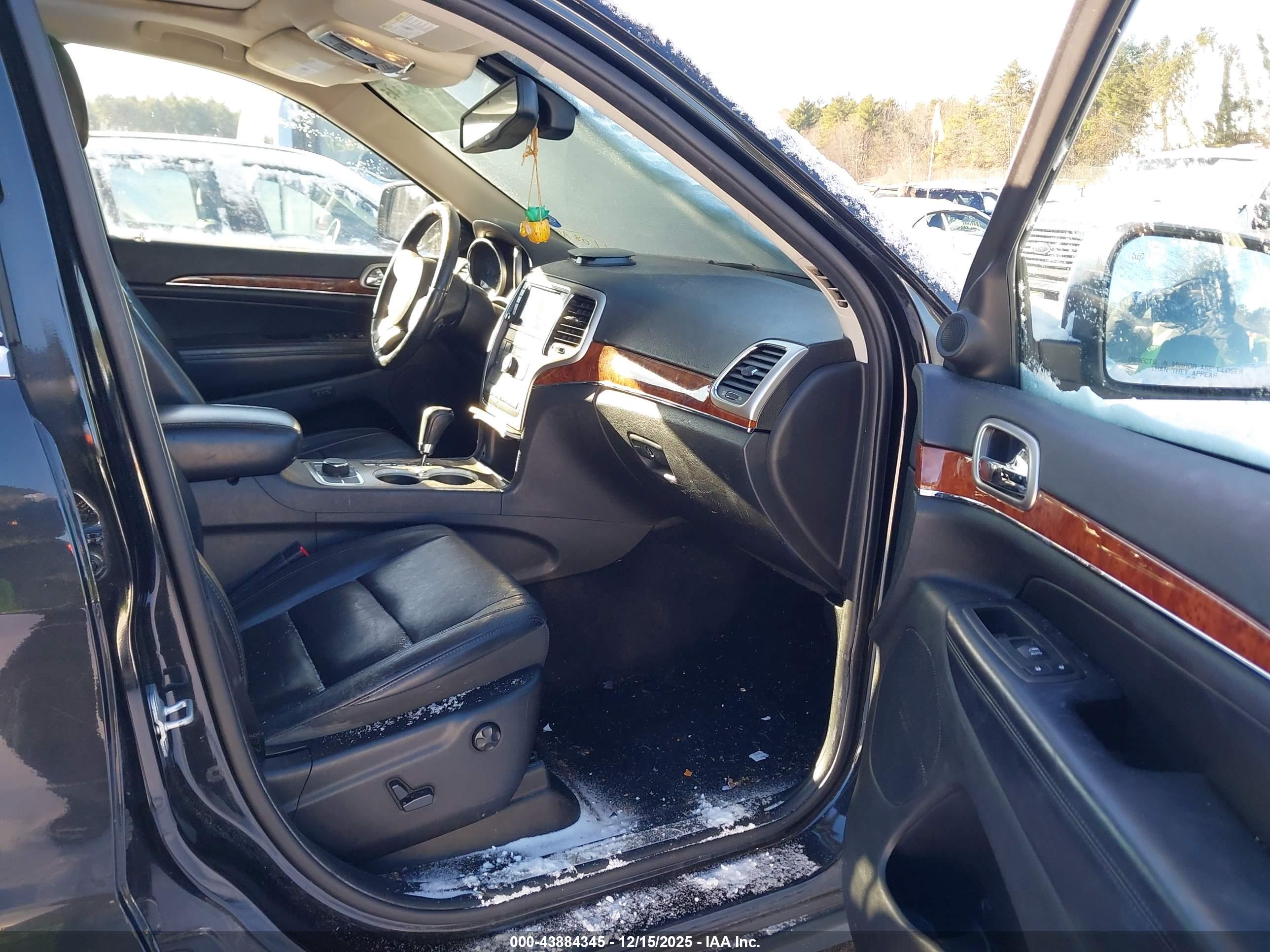JEEP GRAND image 5