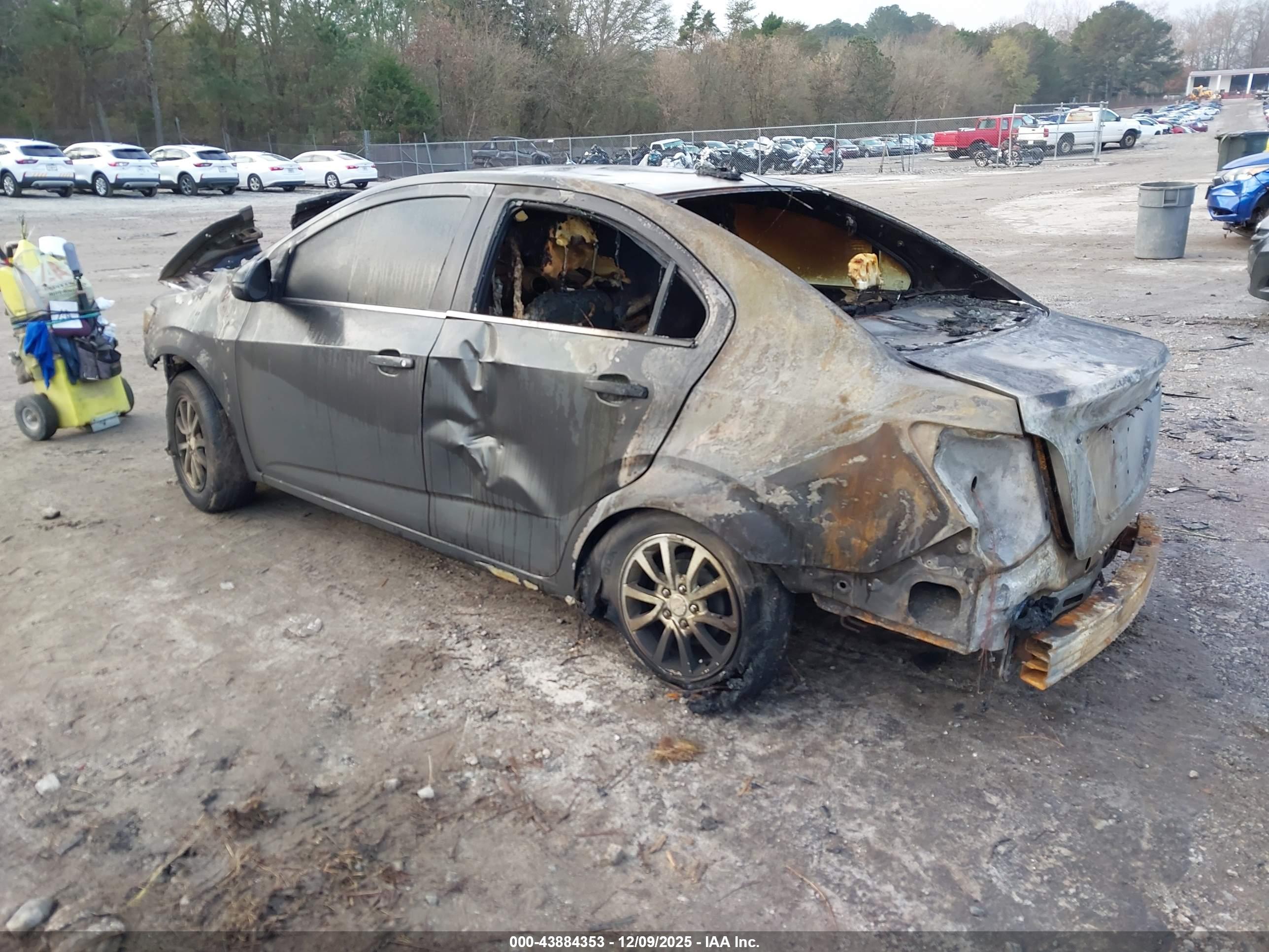 CHEVROLET SONIC image 3