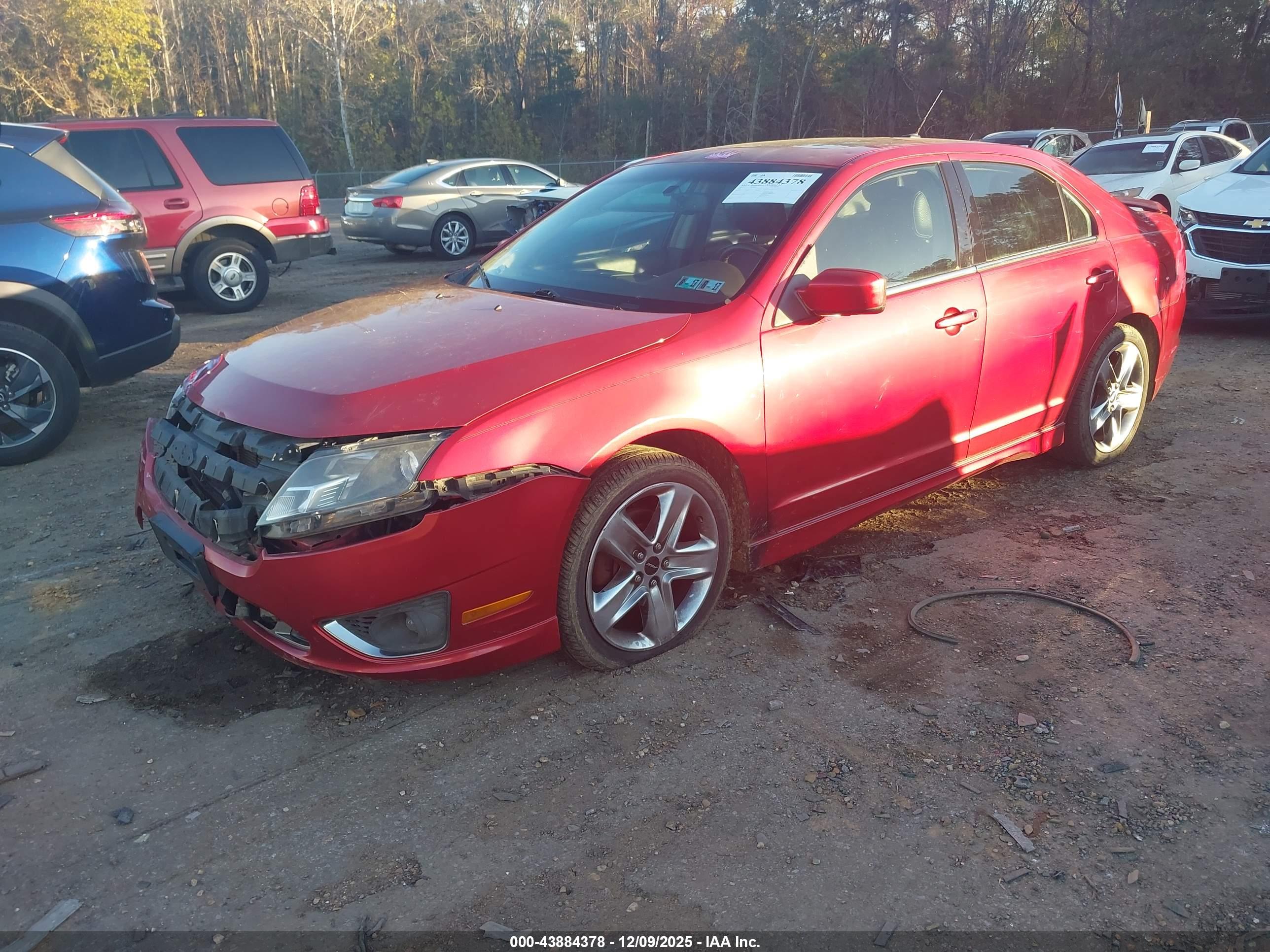 FORD FUSION image 2