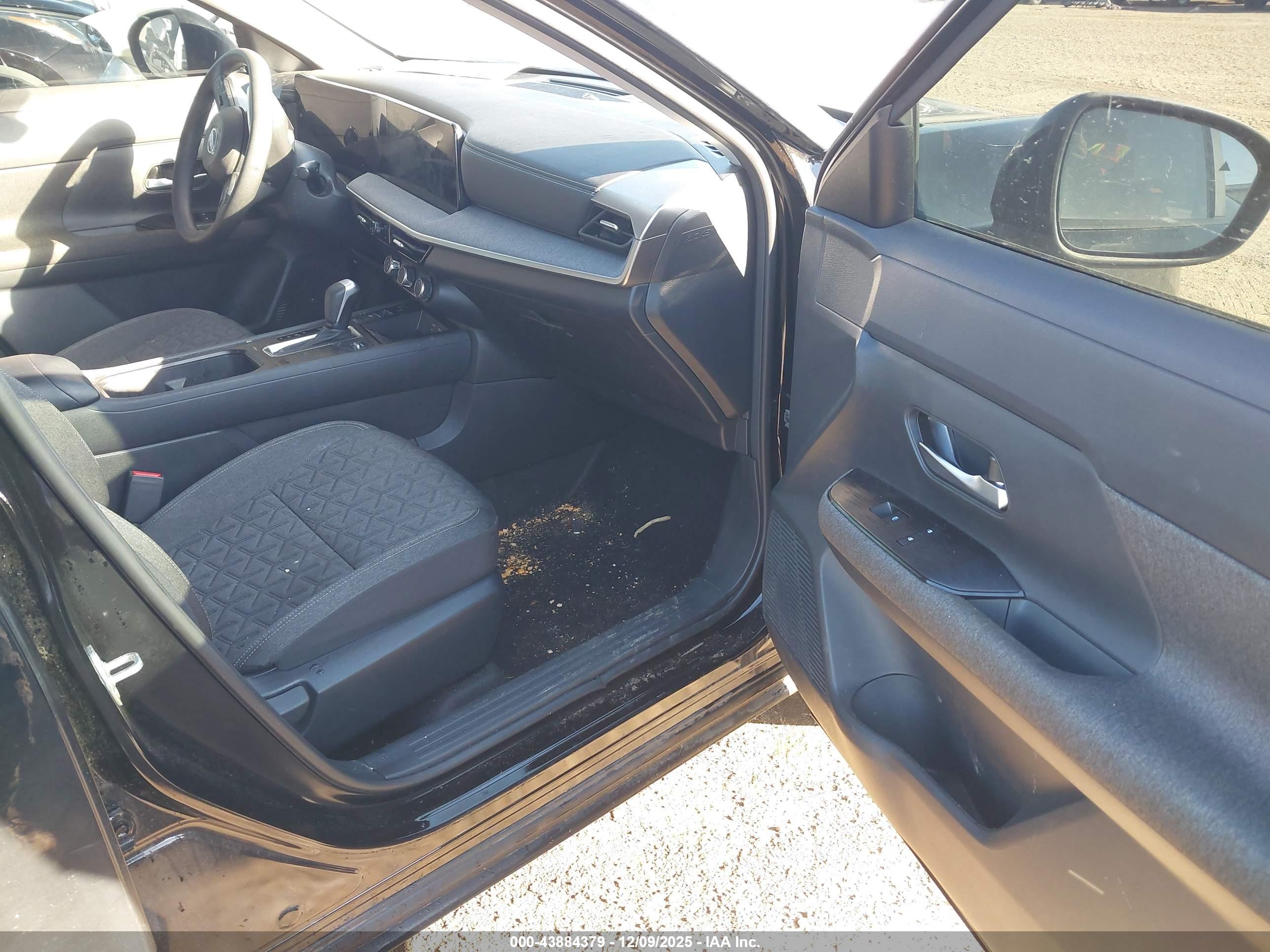 NISSAN KICKS image 5