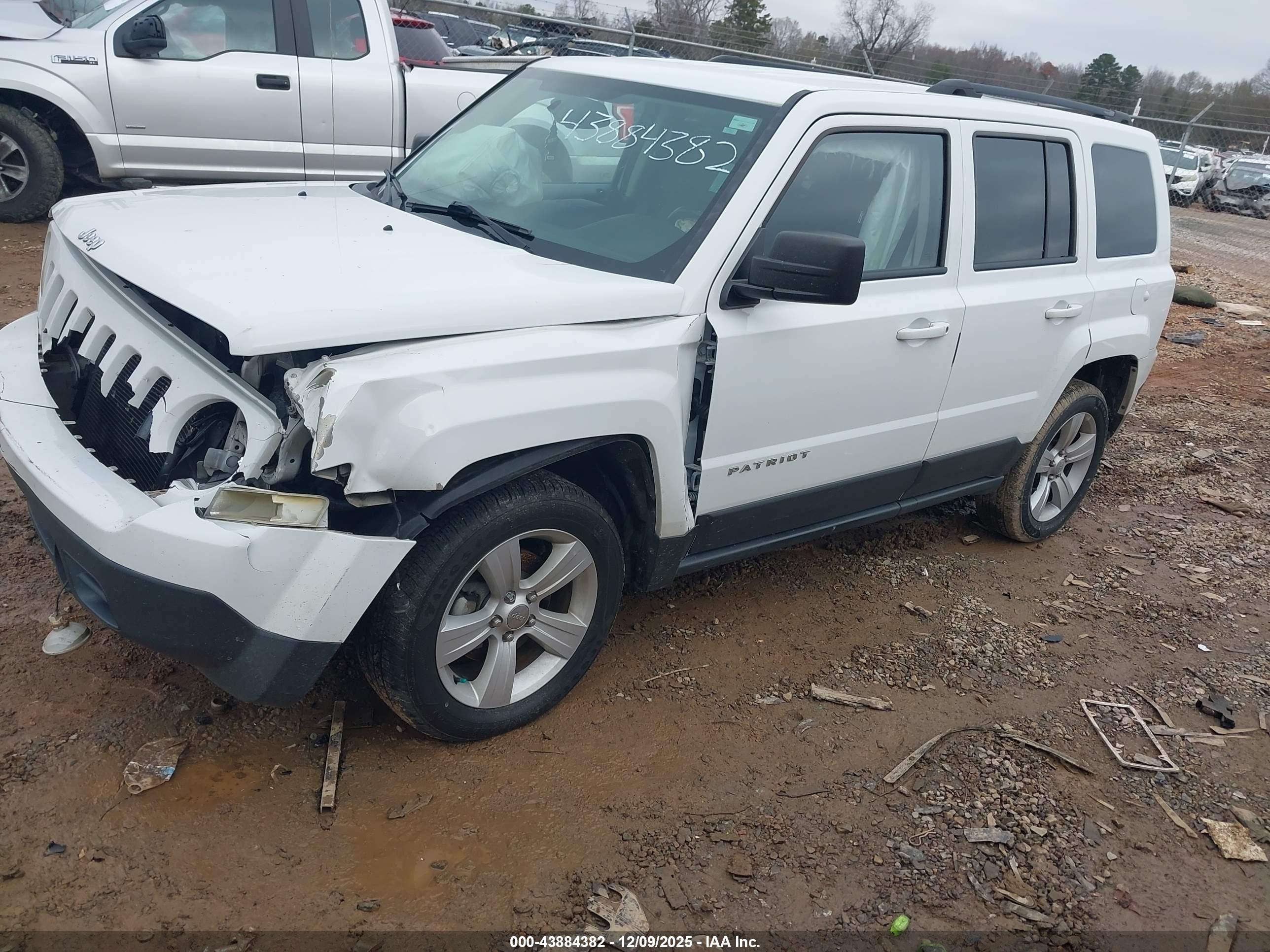 JEEP PATRIOT image 2