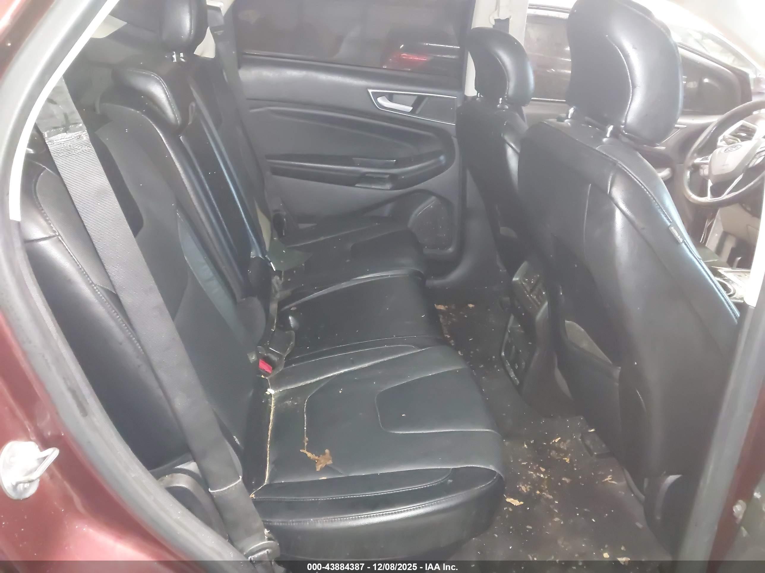FORD EDGE image 8
