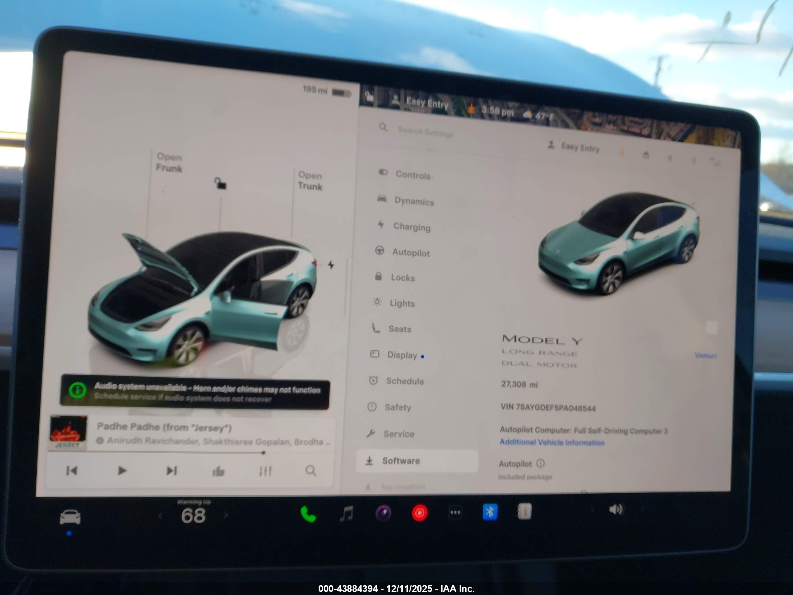 TESLA MODEL image 7