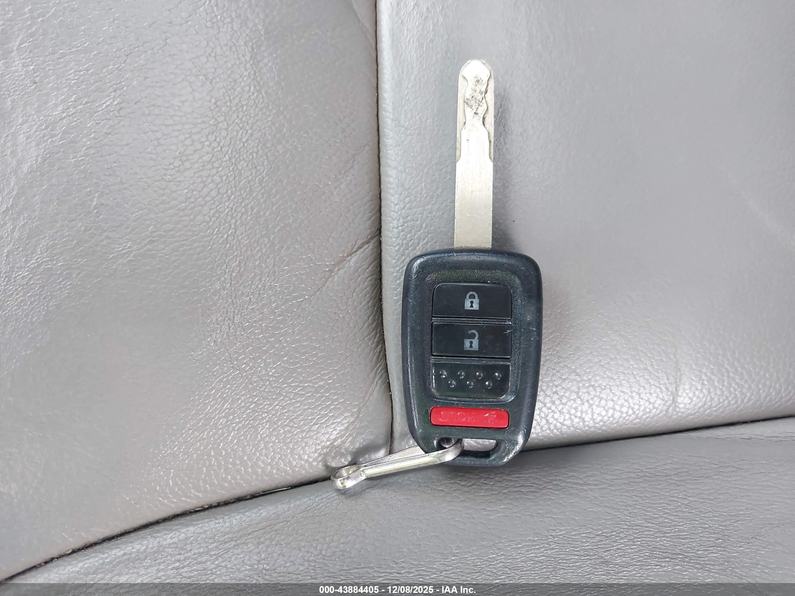 HONDA CR-V image 11
