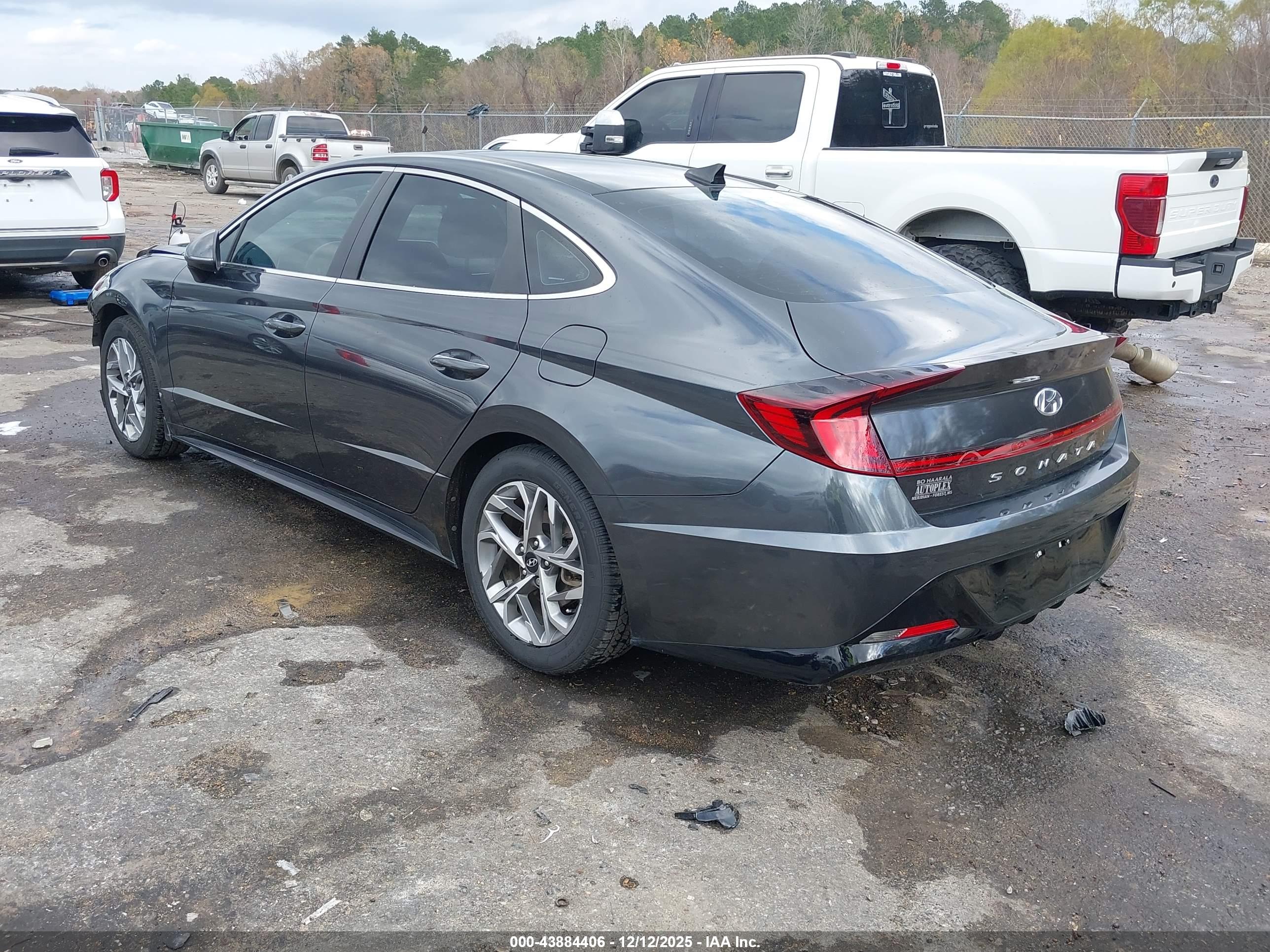 HYUNDAI SONATA image 3
