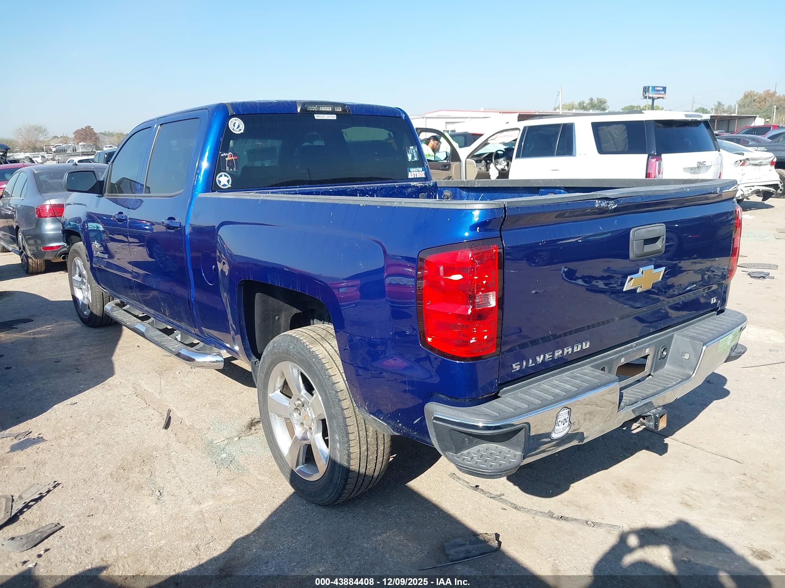 CHEVROLET SILVERADO image 3
