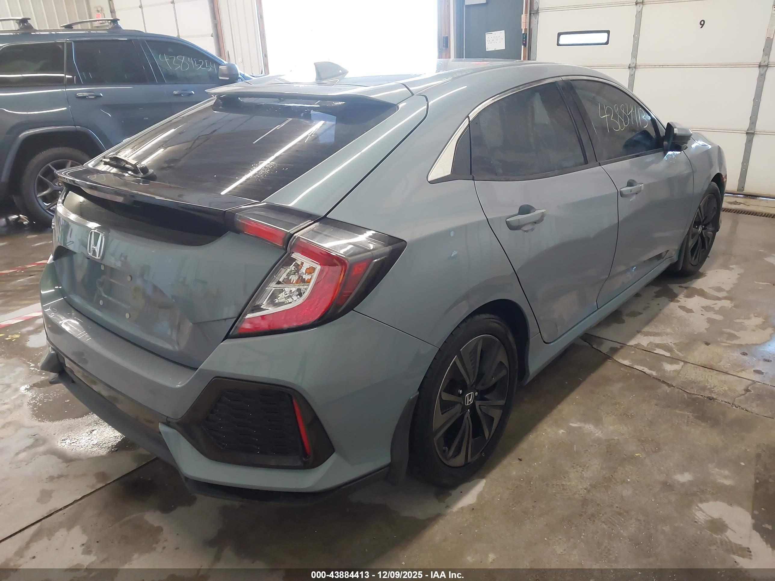 HONDA CIVIC image 4