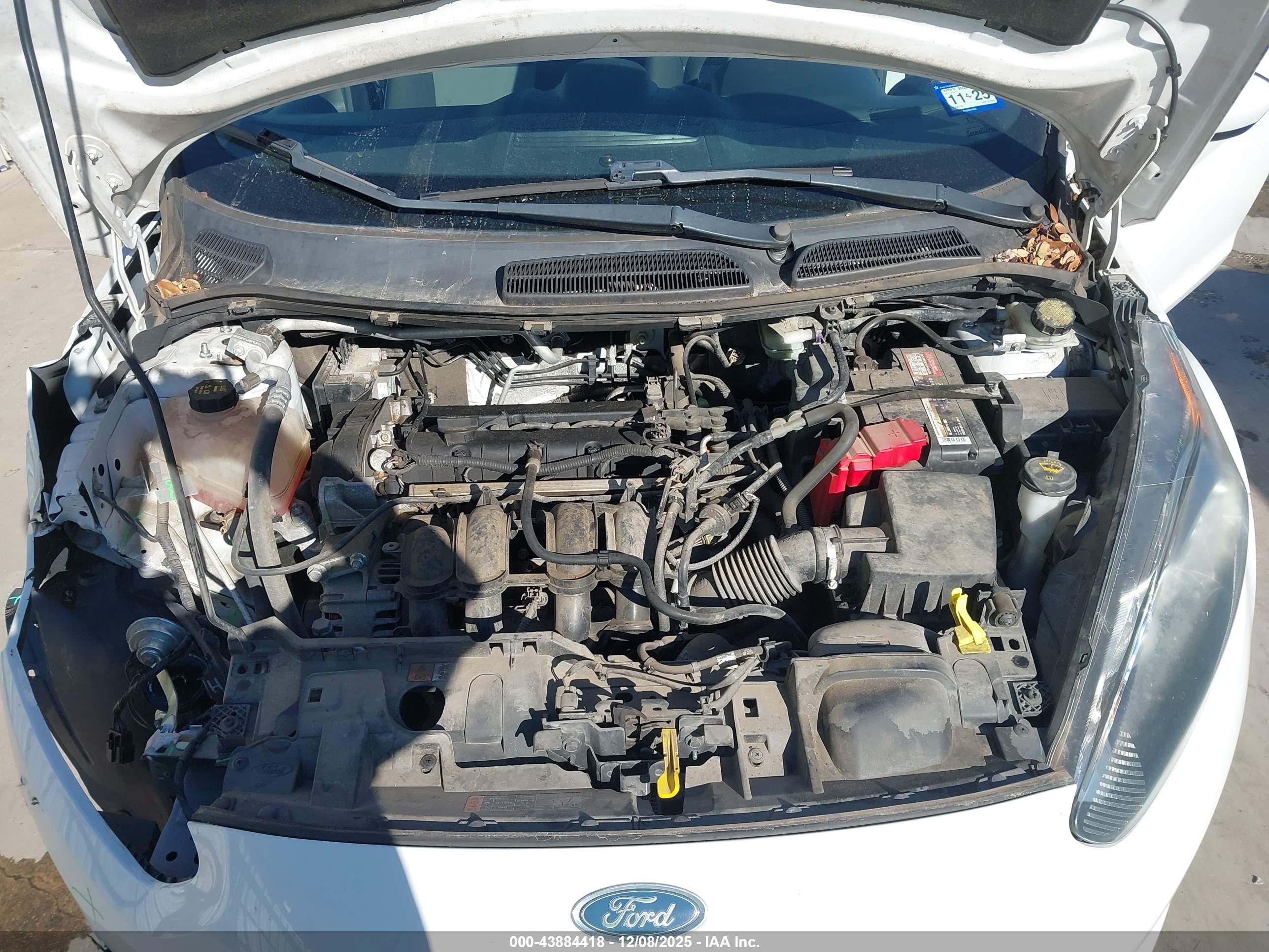 FORD FIESTA image 10