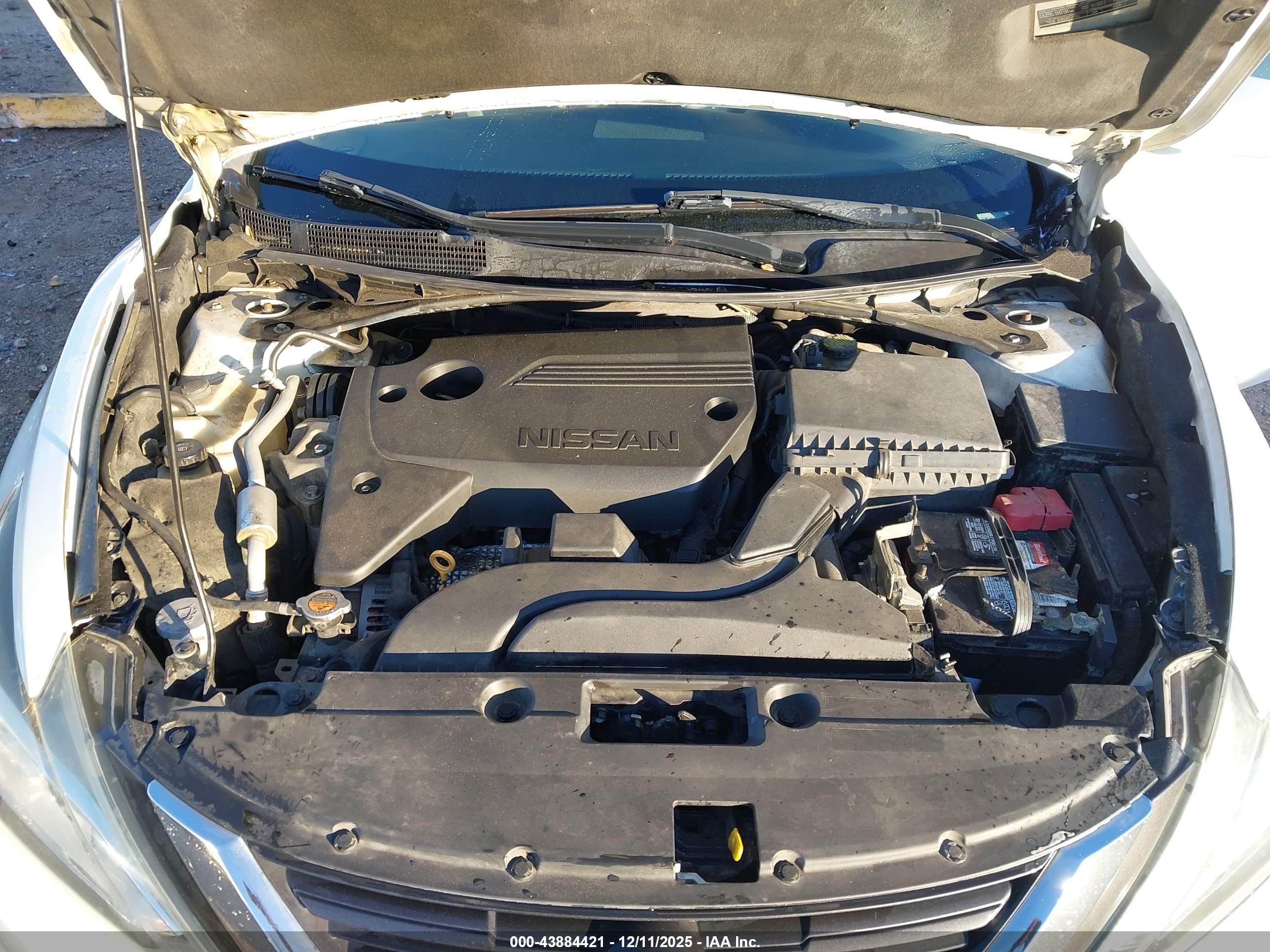 NISSAN ALTIMA image 10