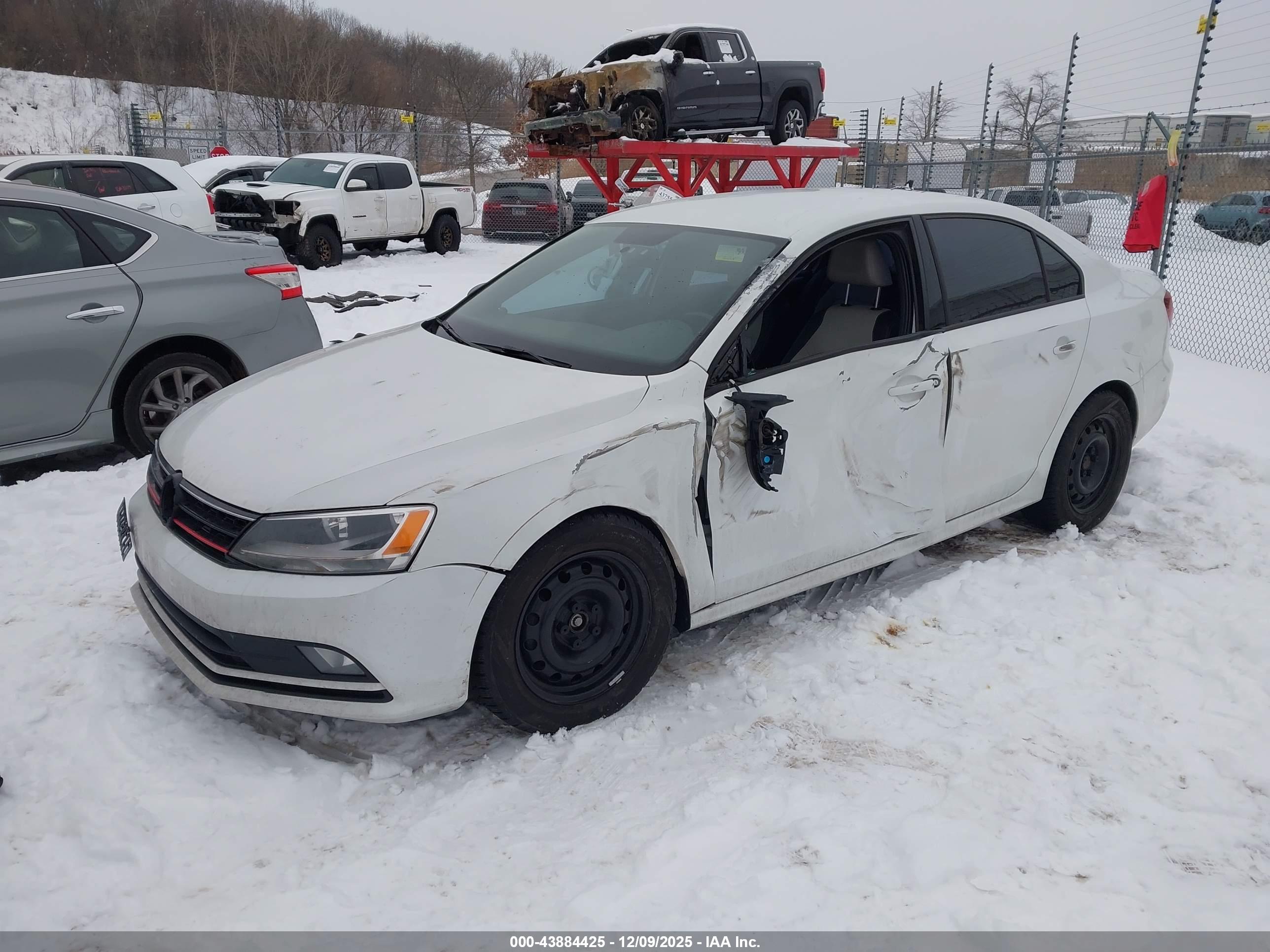 VOLKSWAGEN JETTA image 2