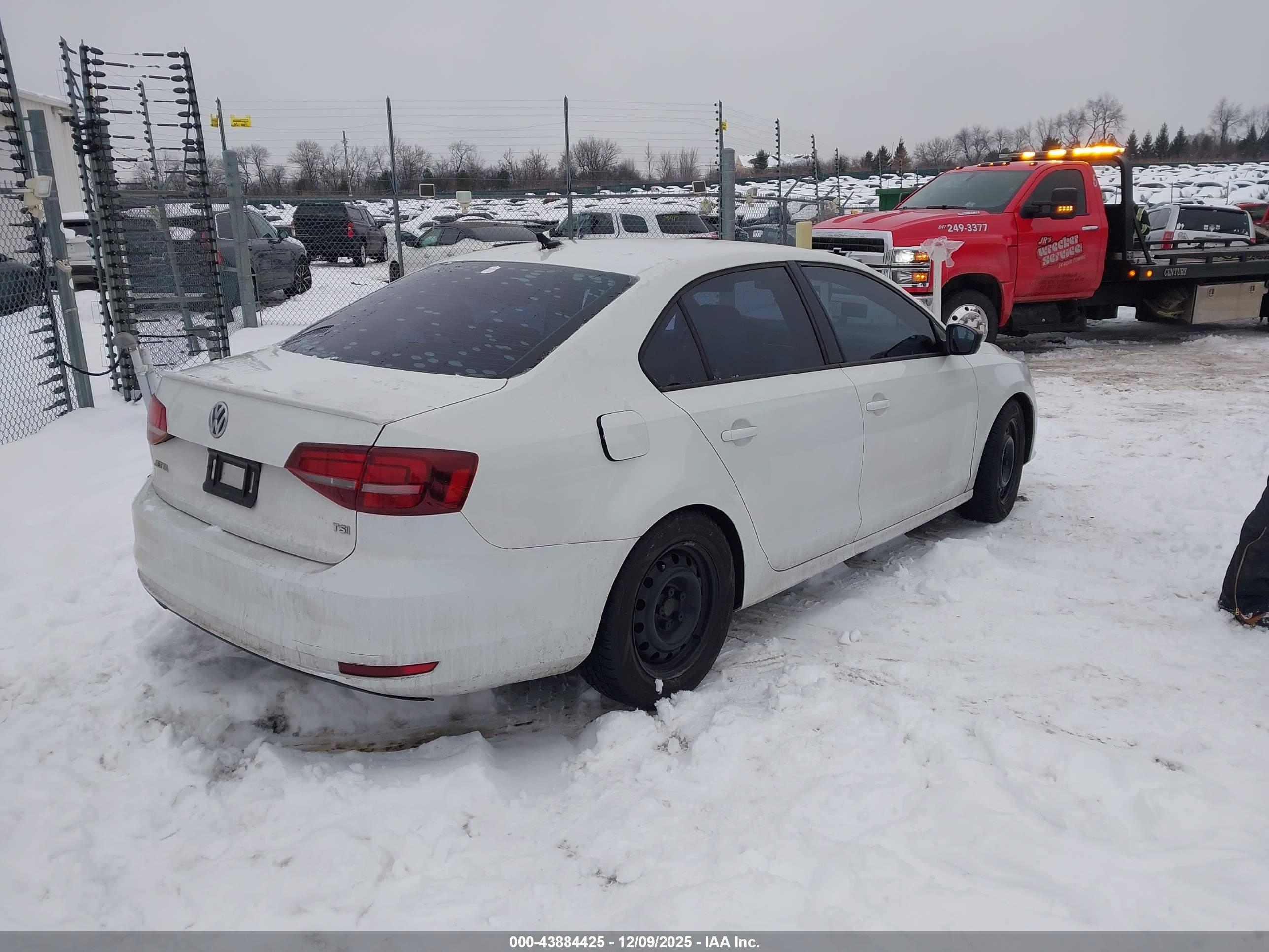 VOLKSWAGEN JETTA image 4