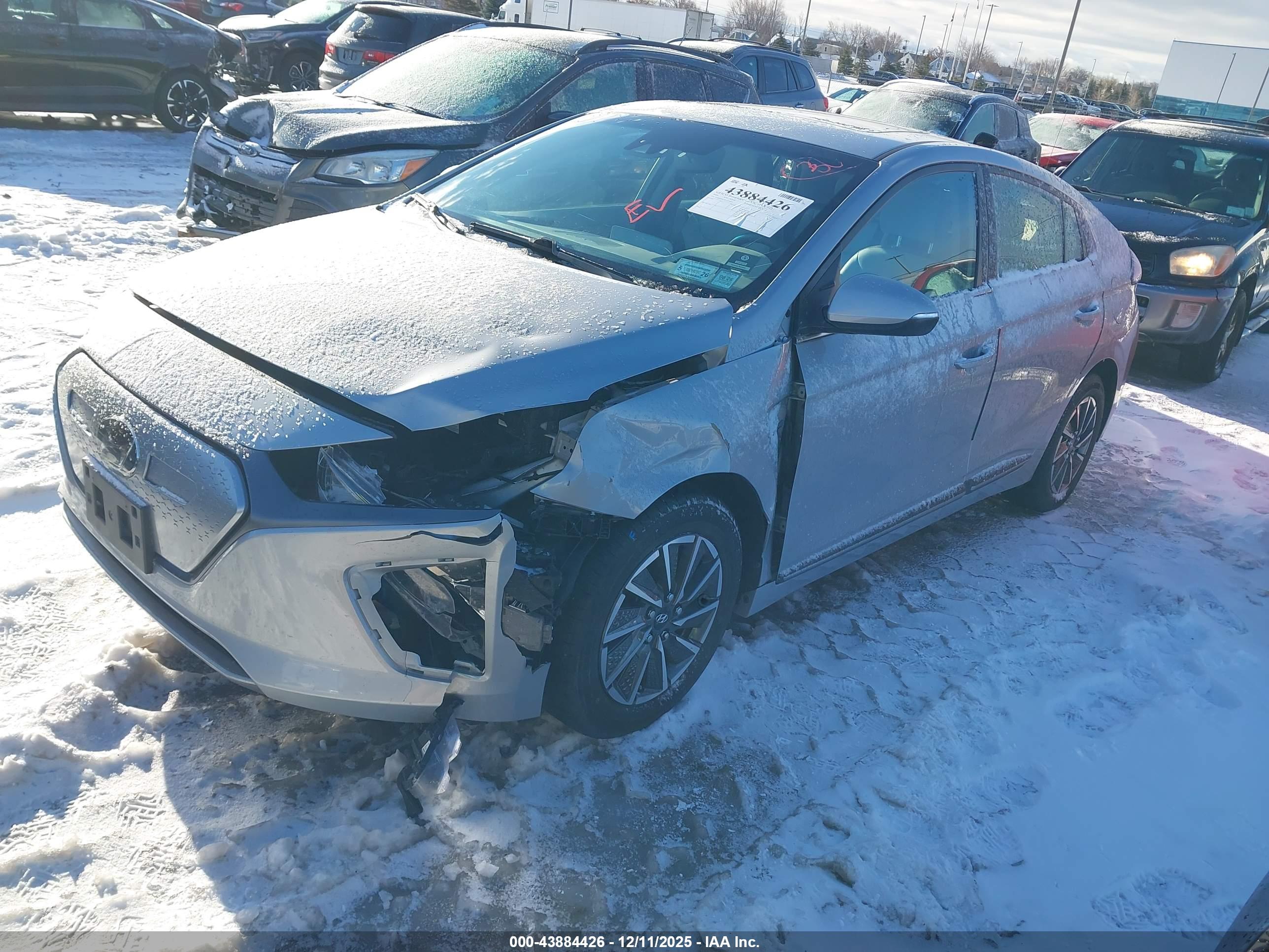 HYUNDAI IONIQ image 2