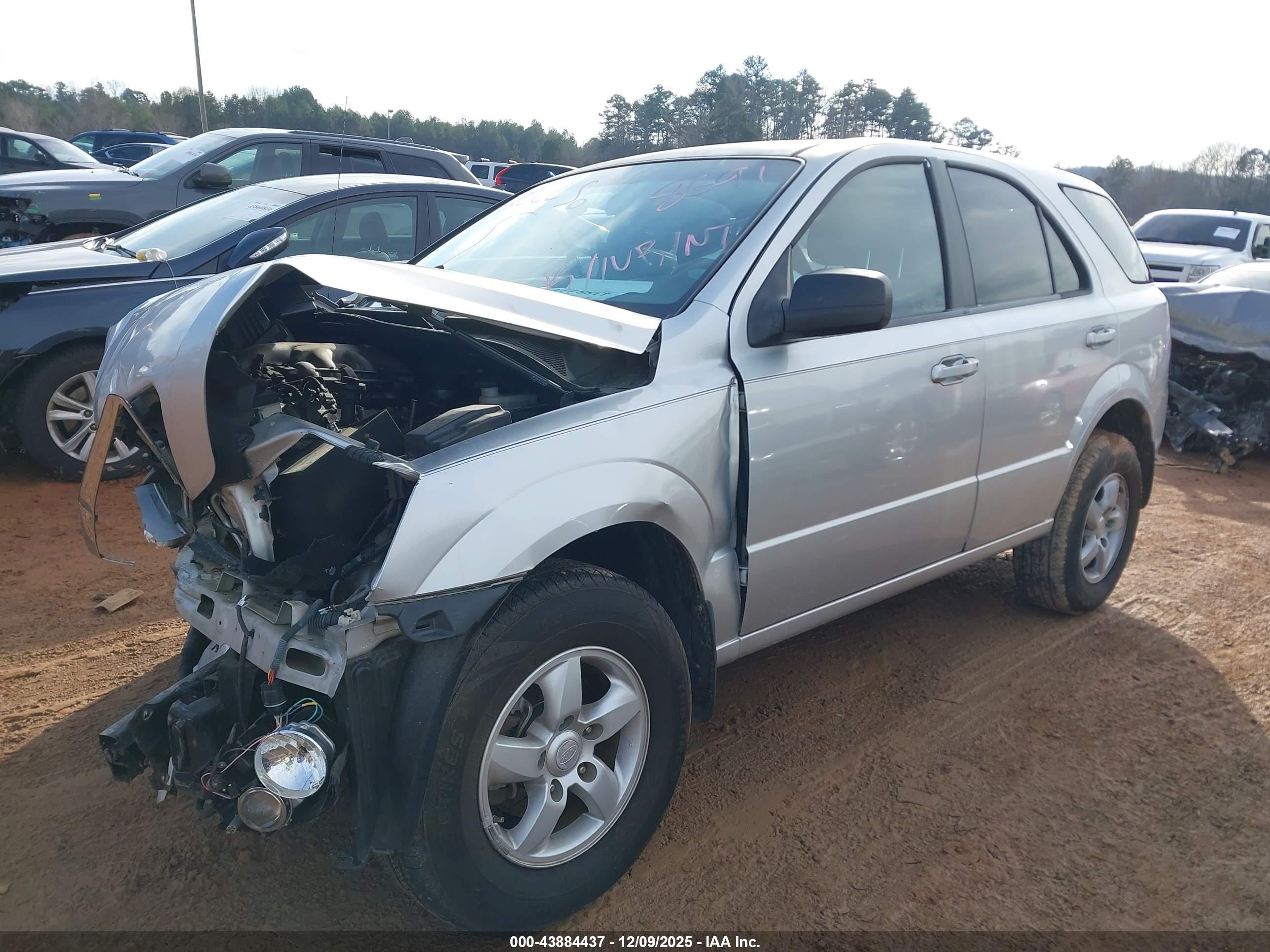 KIA SORENTO image 2