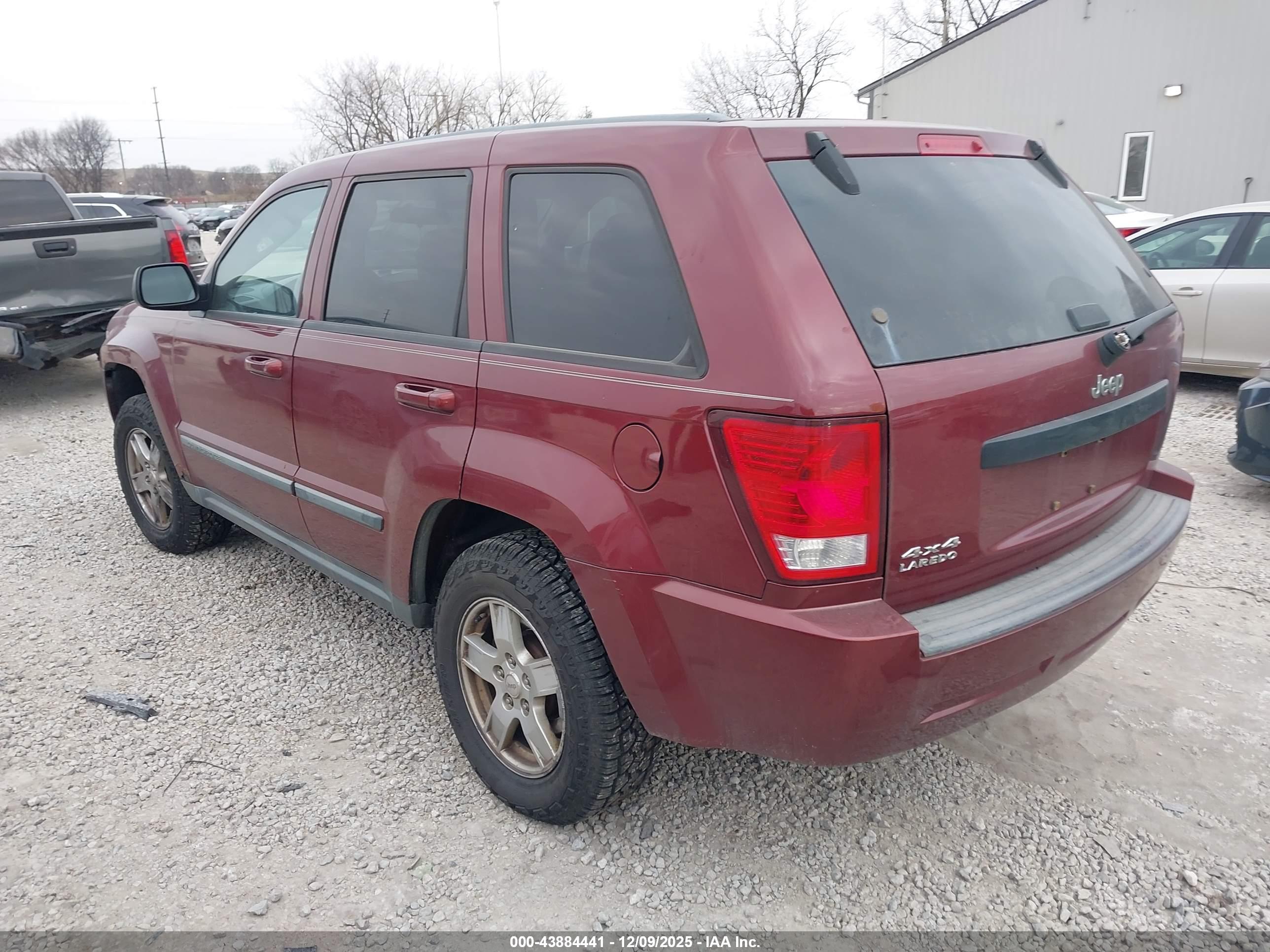 JEEP GRAND image 3