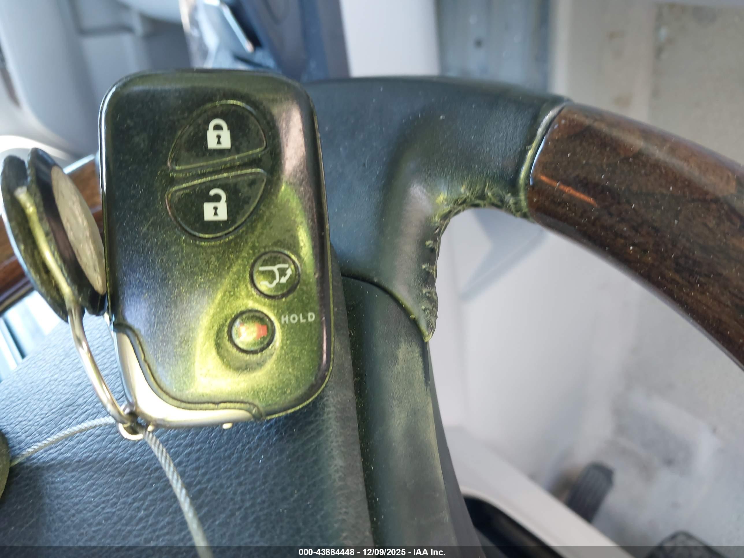 LEXUS RX image 11