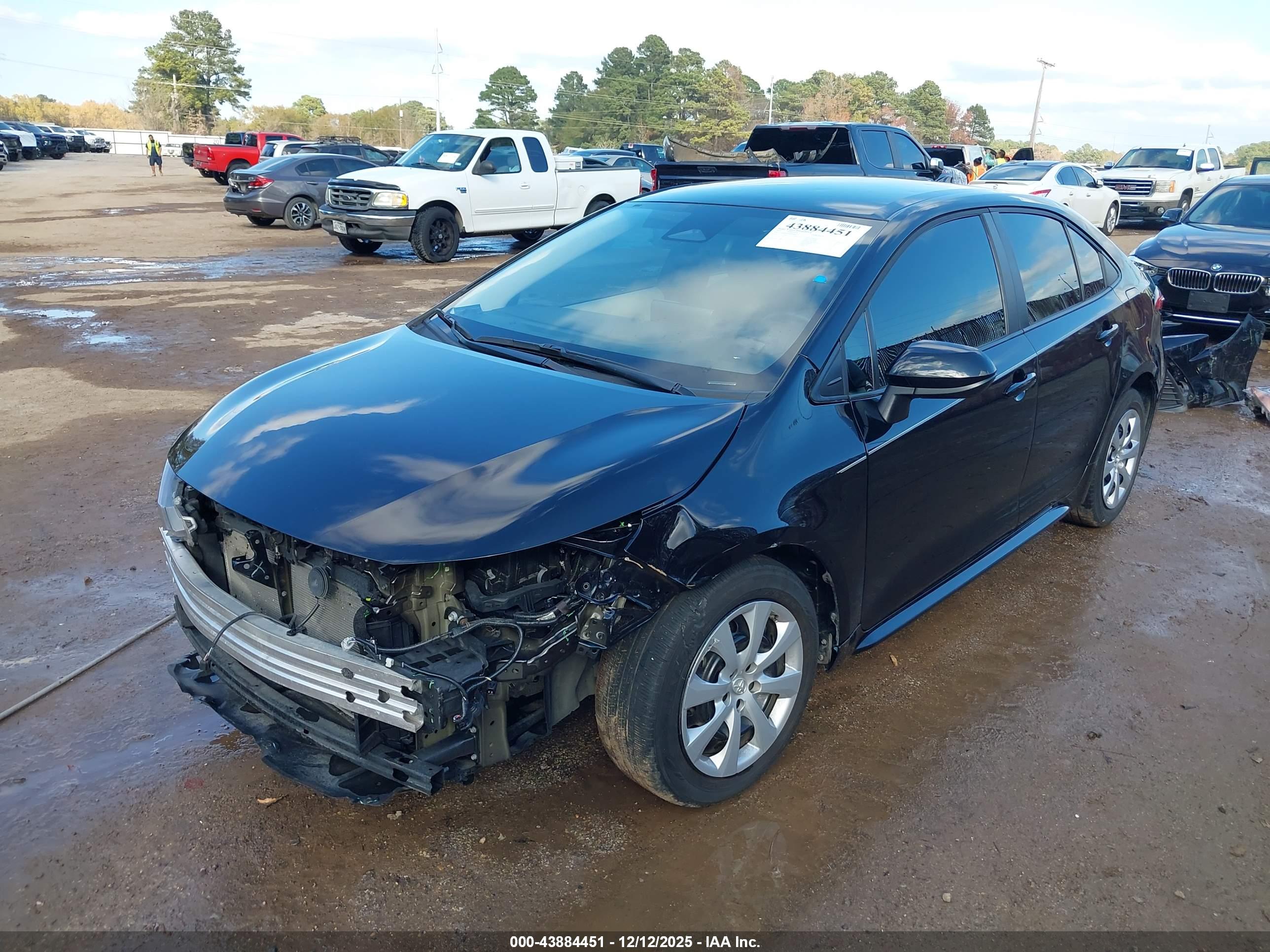 TOYOTA COROLLA image 2