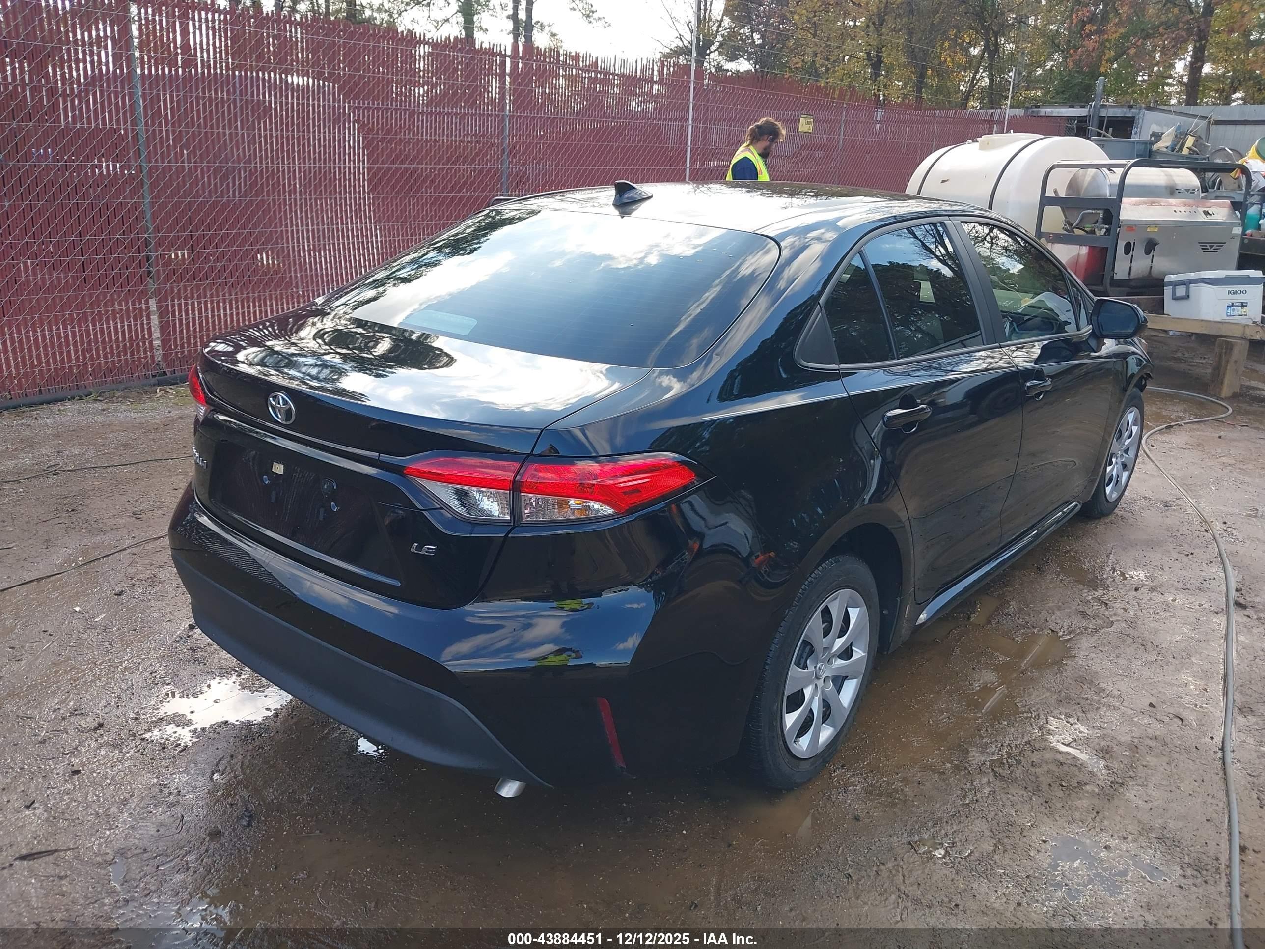 TOYOTA COROLLA image 4