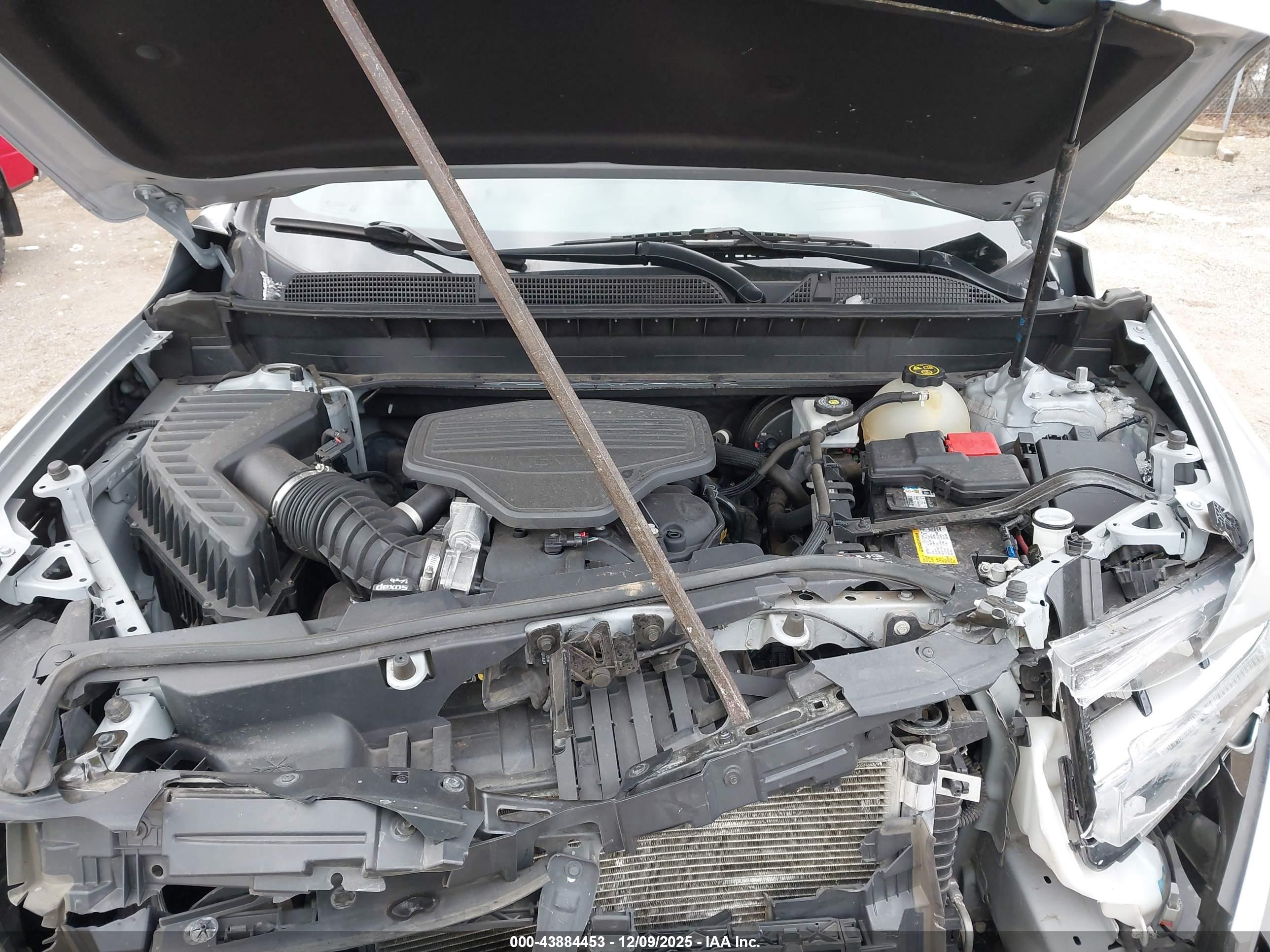 GMC ACADIA image 10