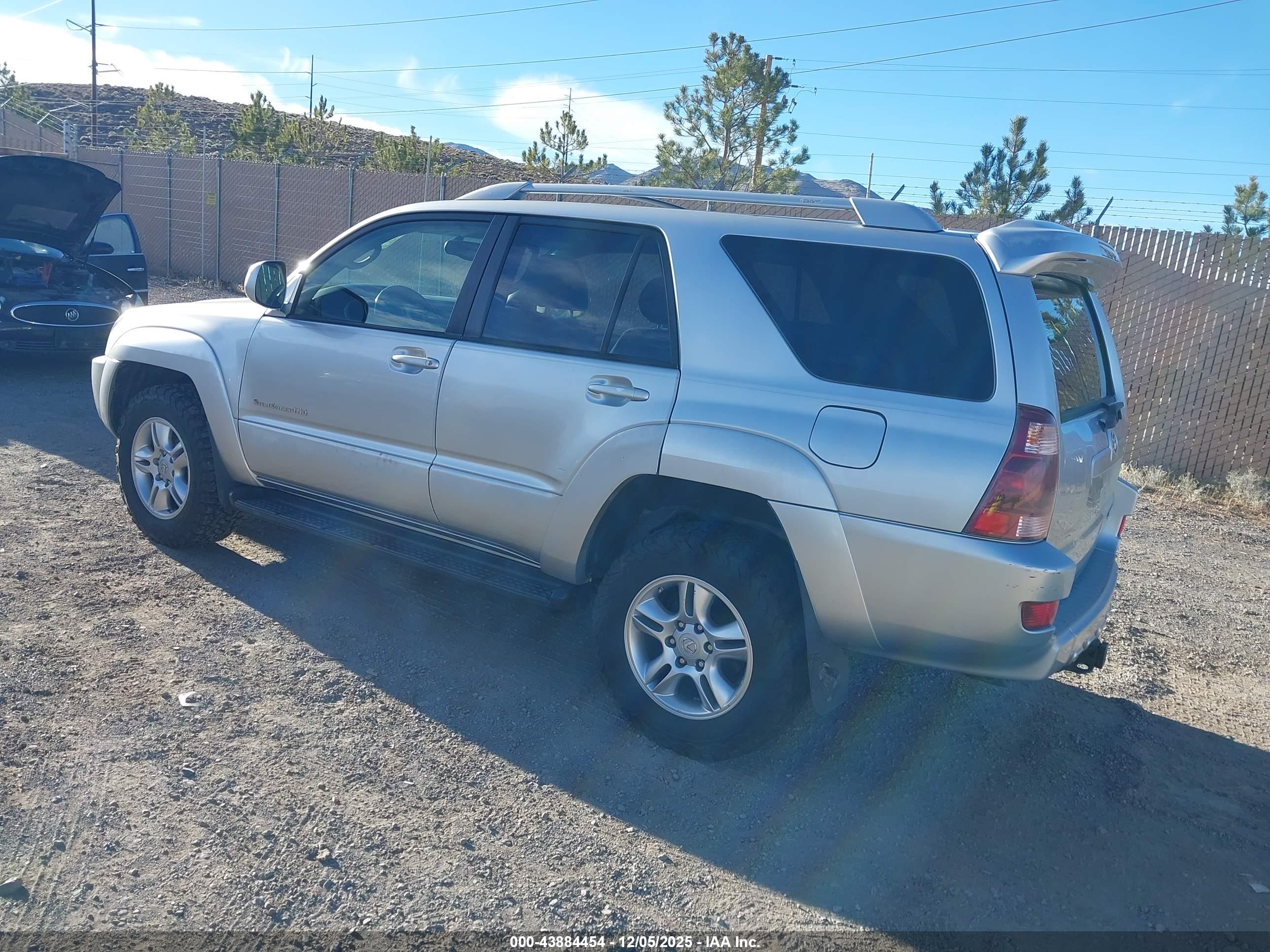 TOYOTA 4RUNNER image 3