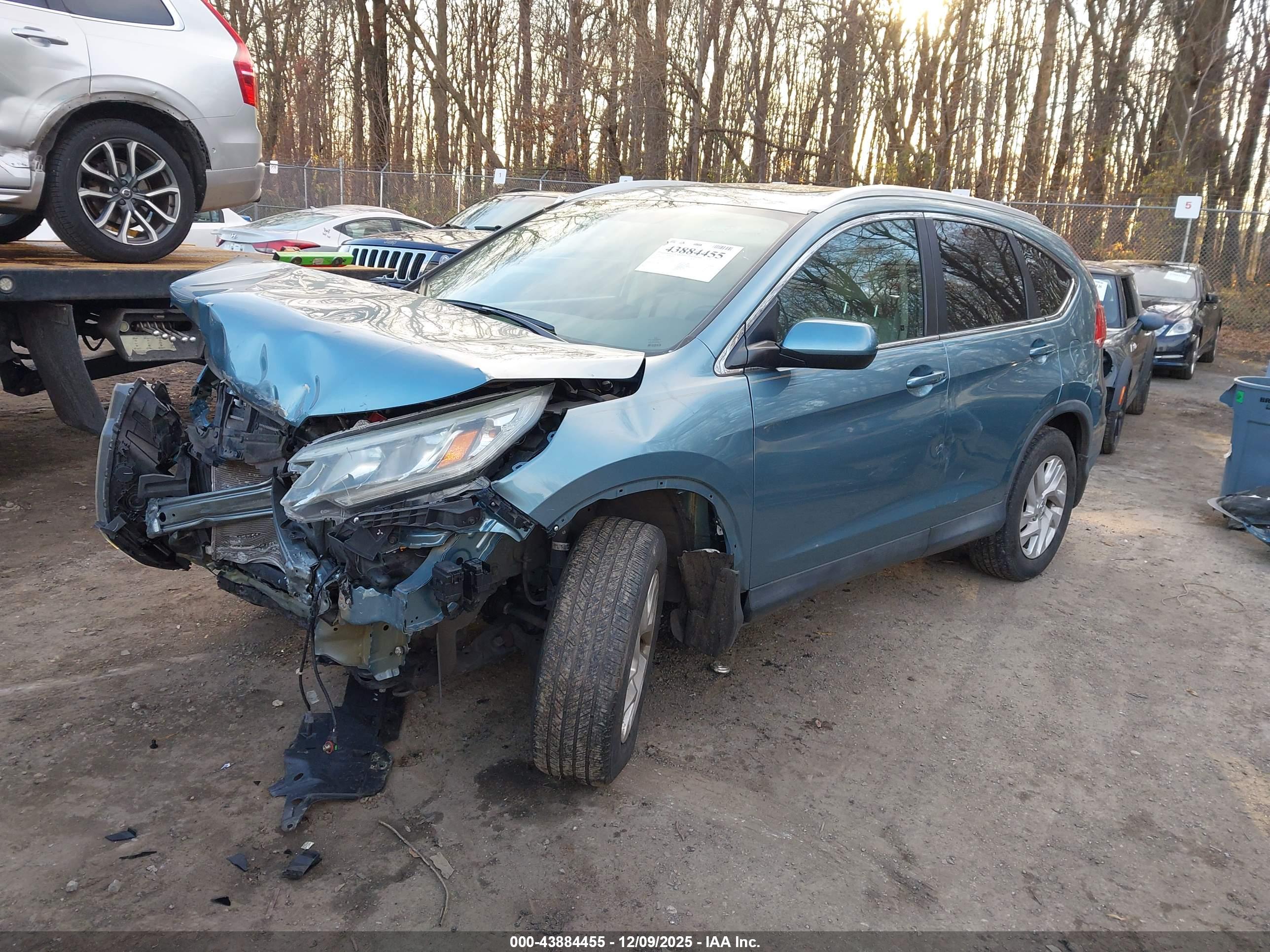 HONDA CR-V image 2