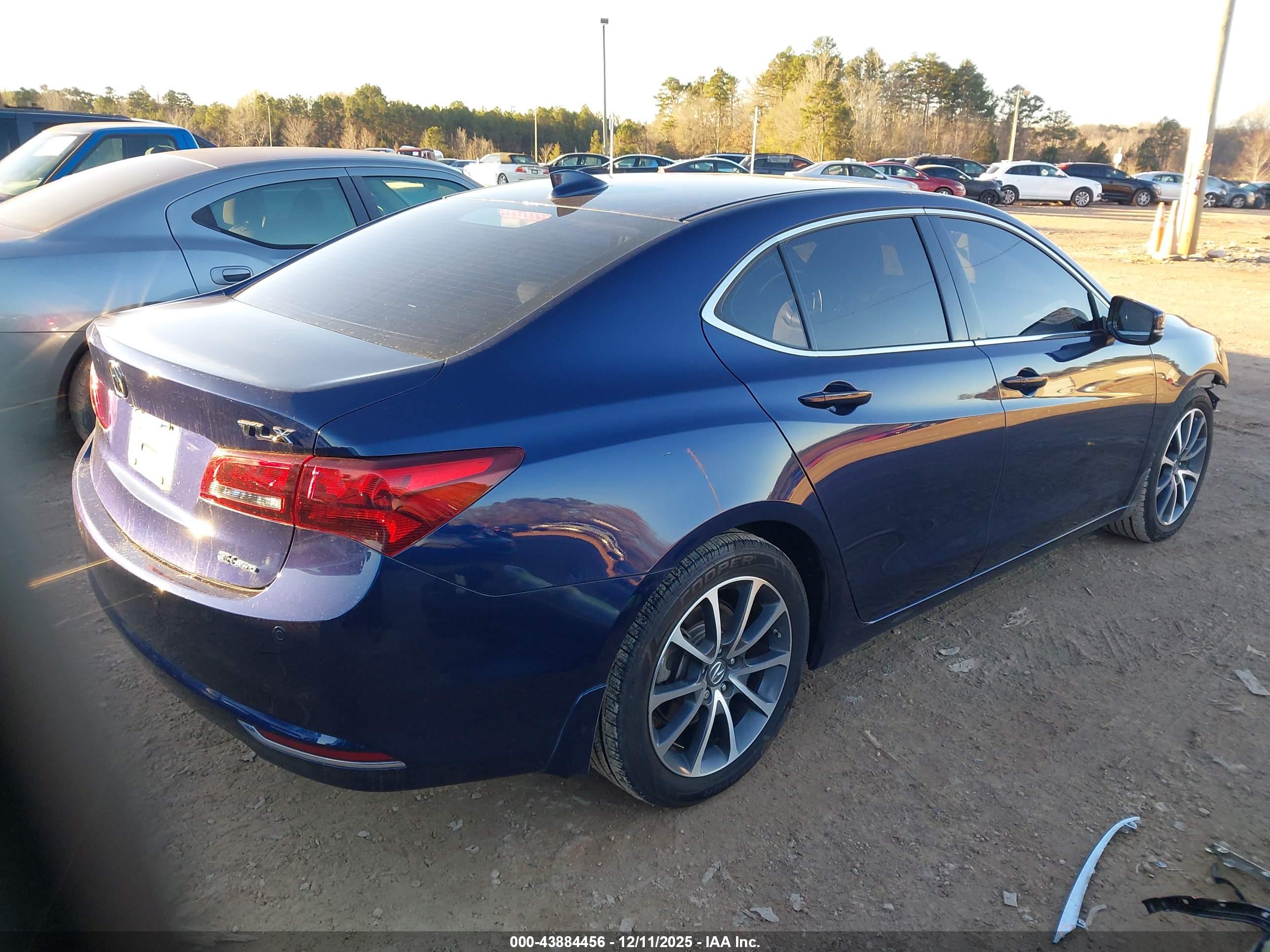 ACURA TLX image 4