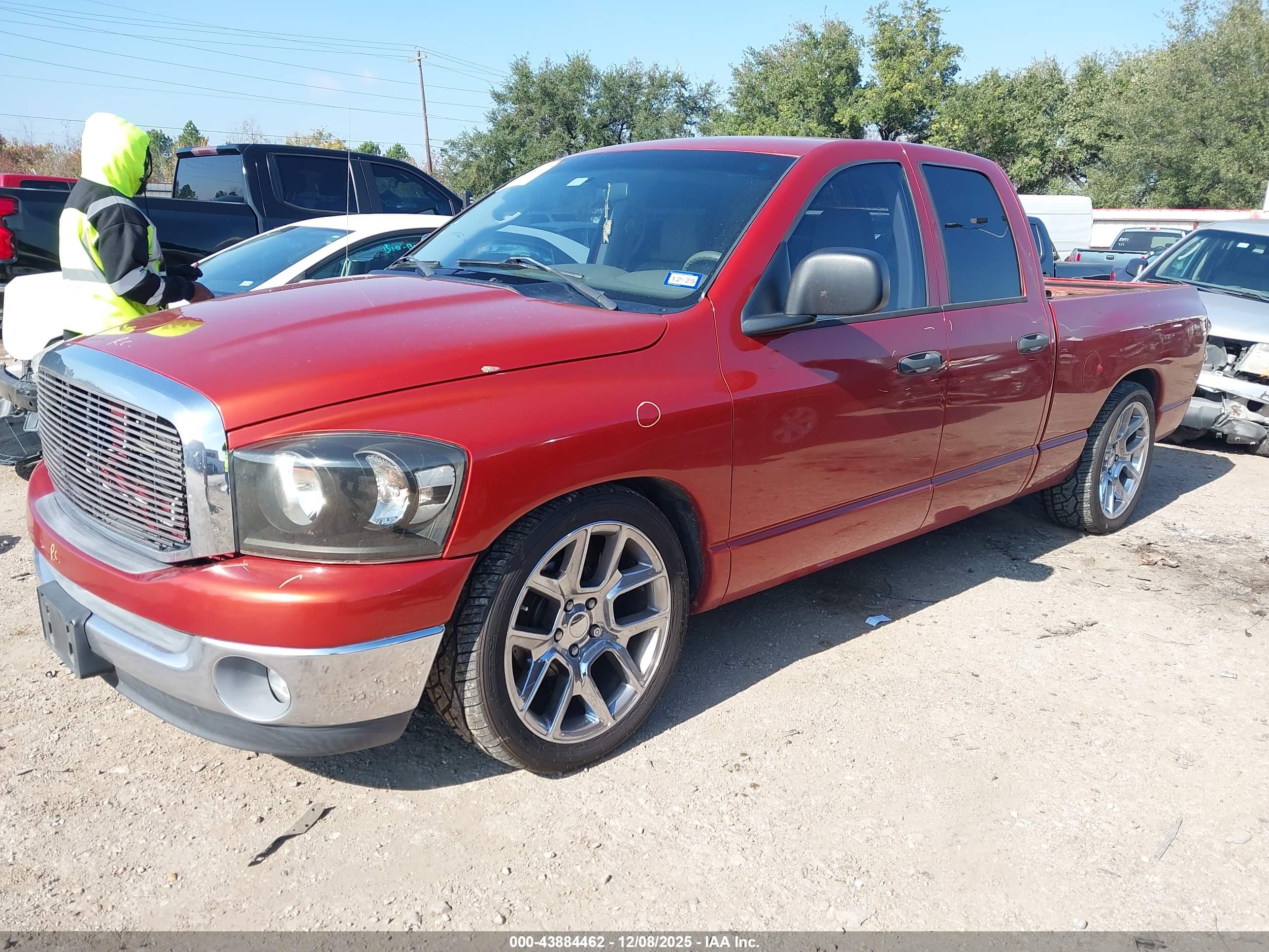 DODGE RAM image 2
