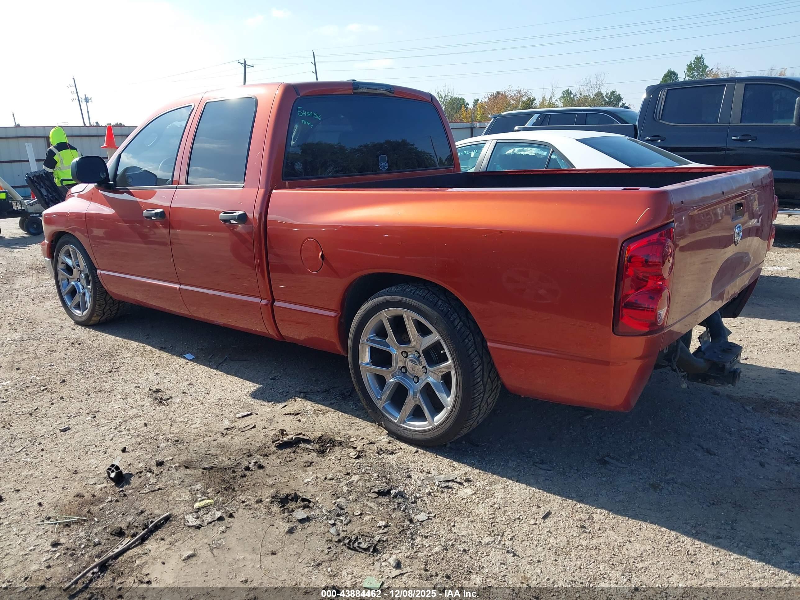 DODGE RAM image 3