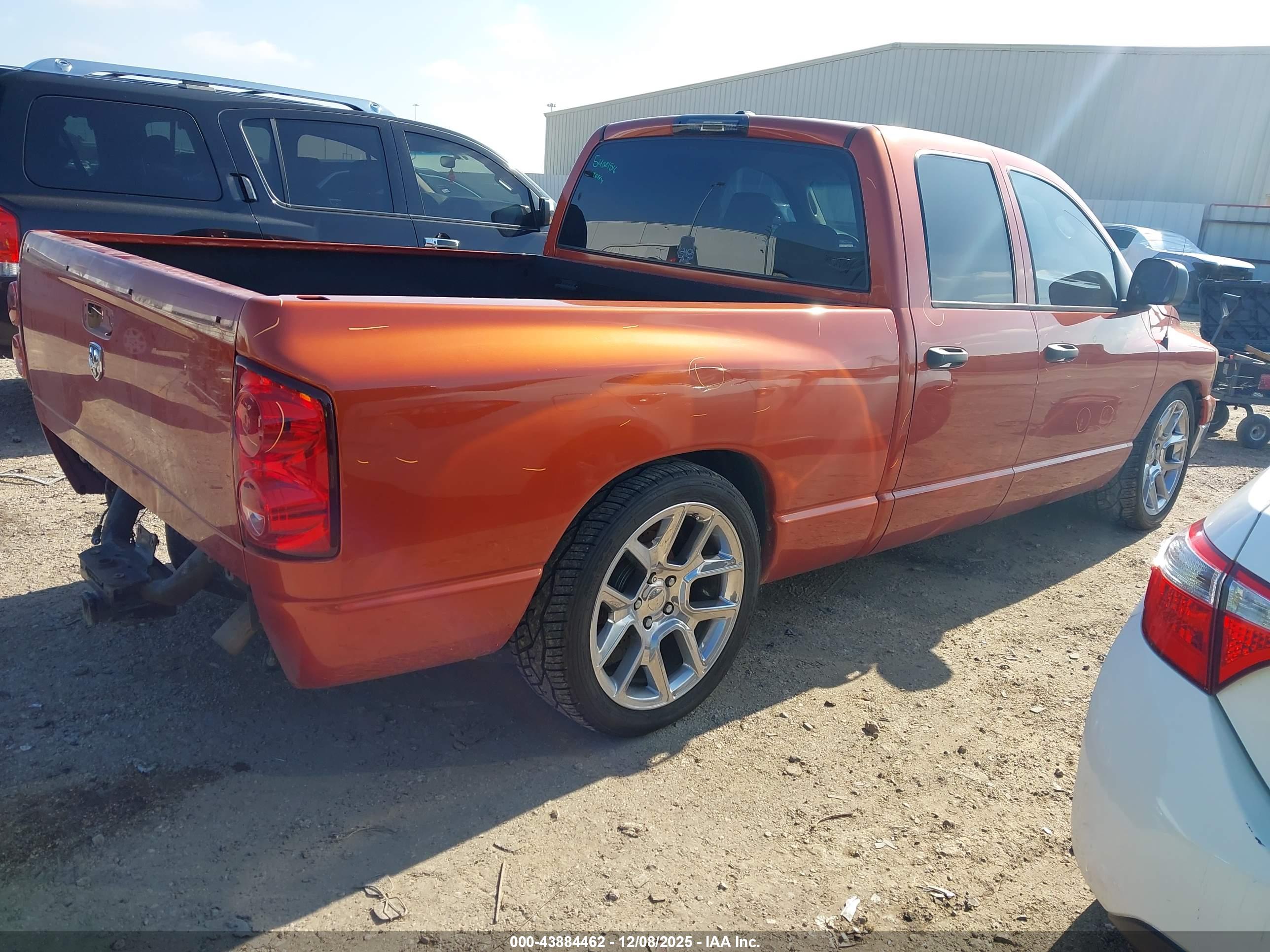 DODGE RAM image 4