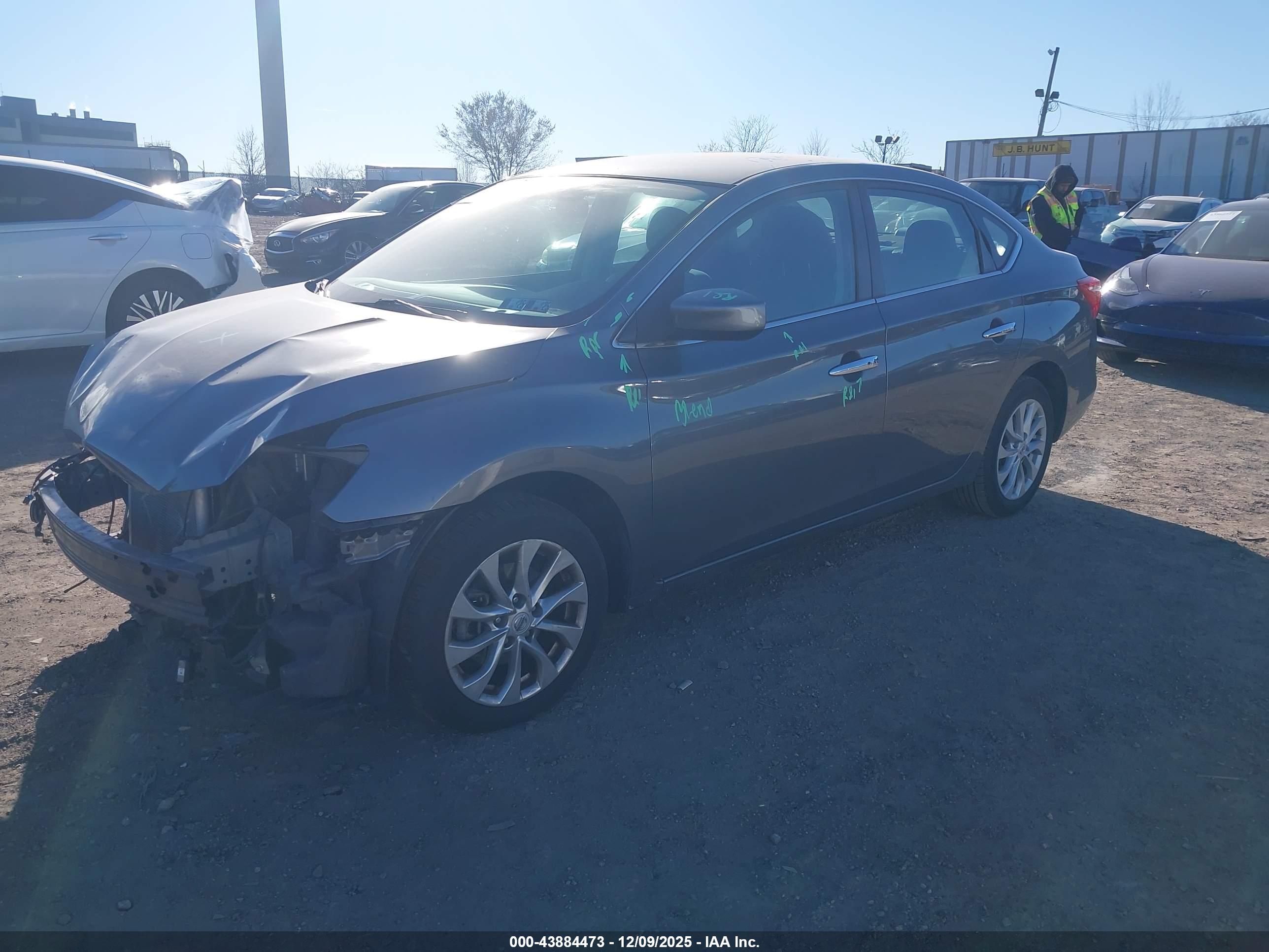 NISSAN SENTRA image 2
