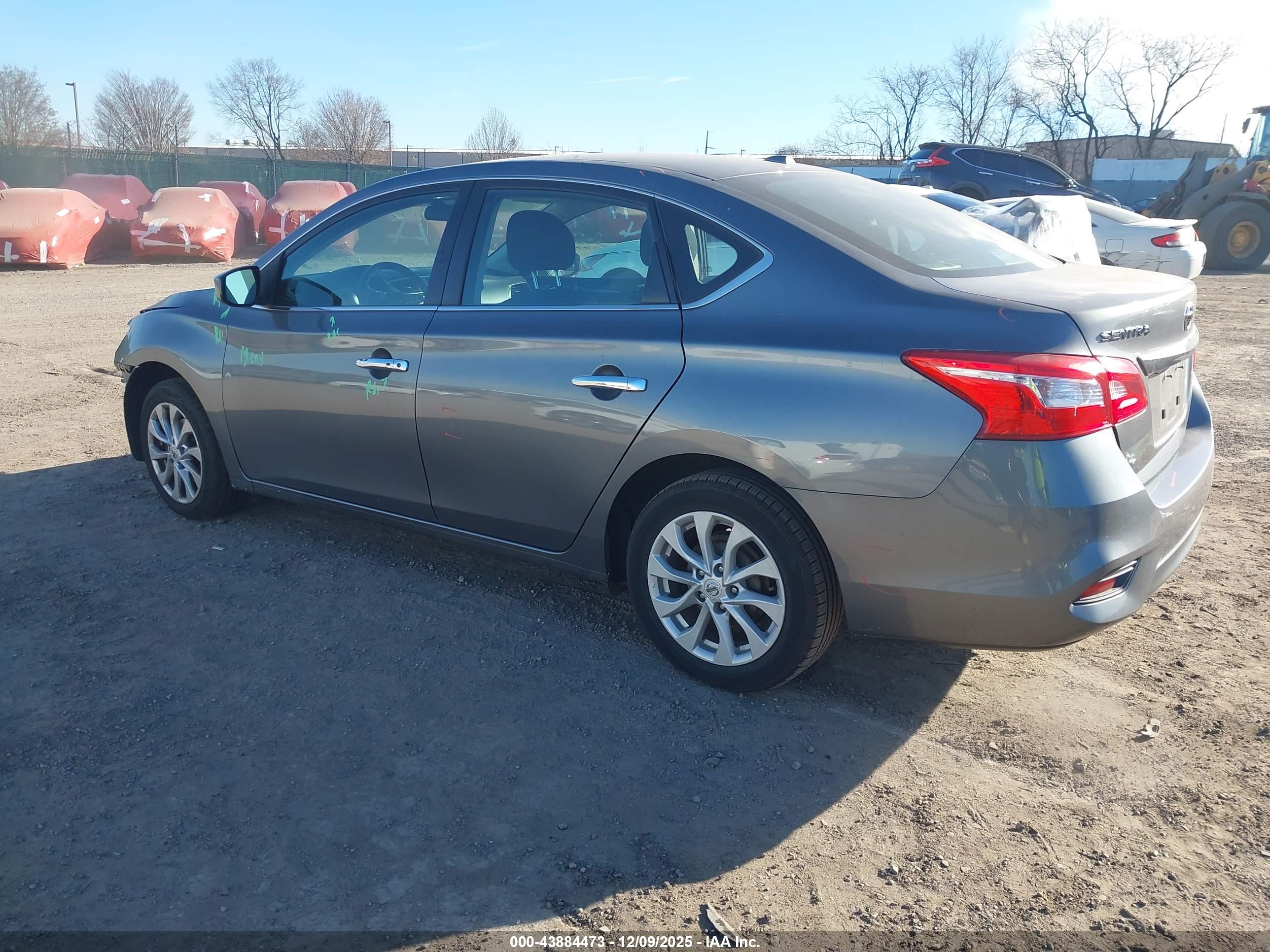 NISSAN SENTRA image 3