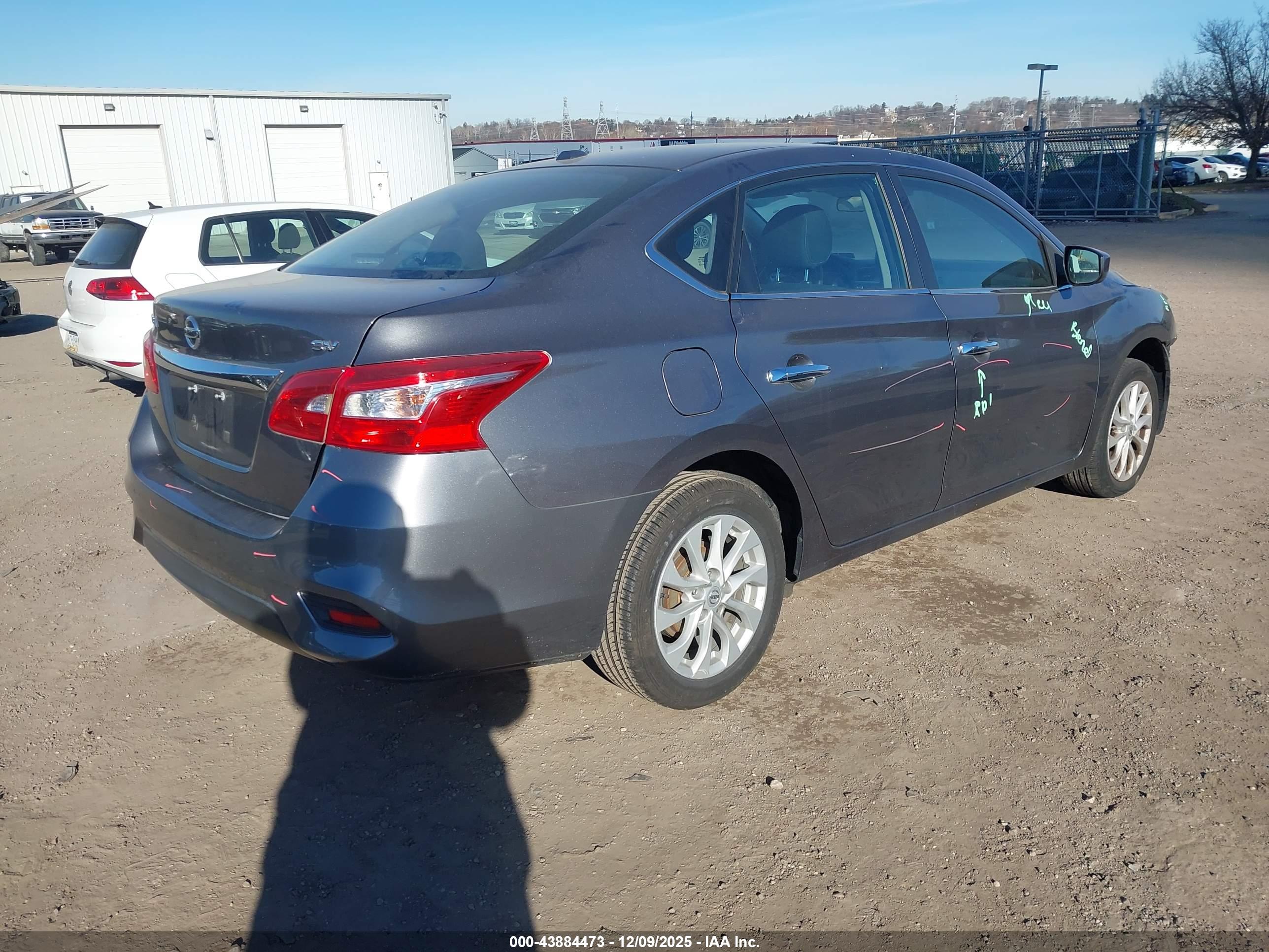 NISSAN SENTRA image 4