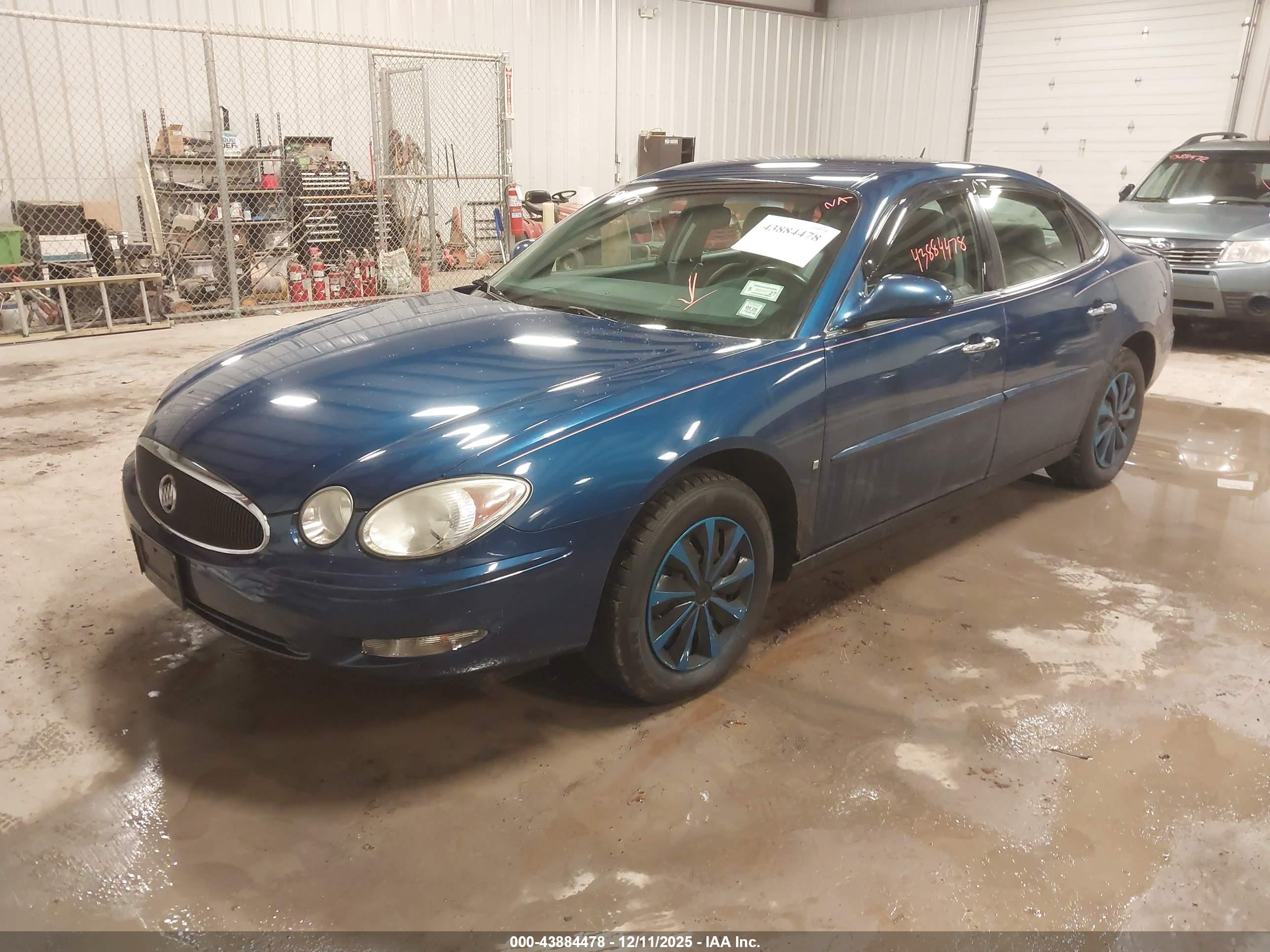 BUICK LACROSSE image 2