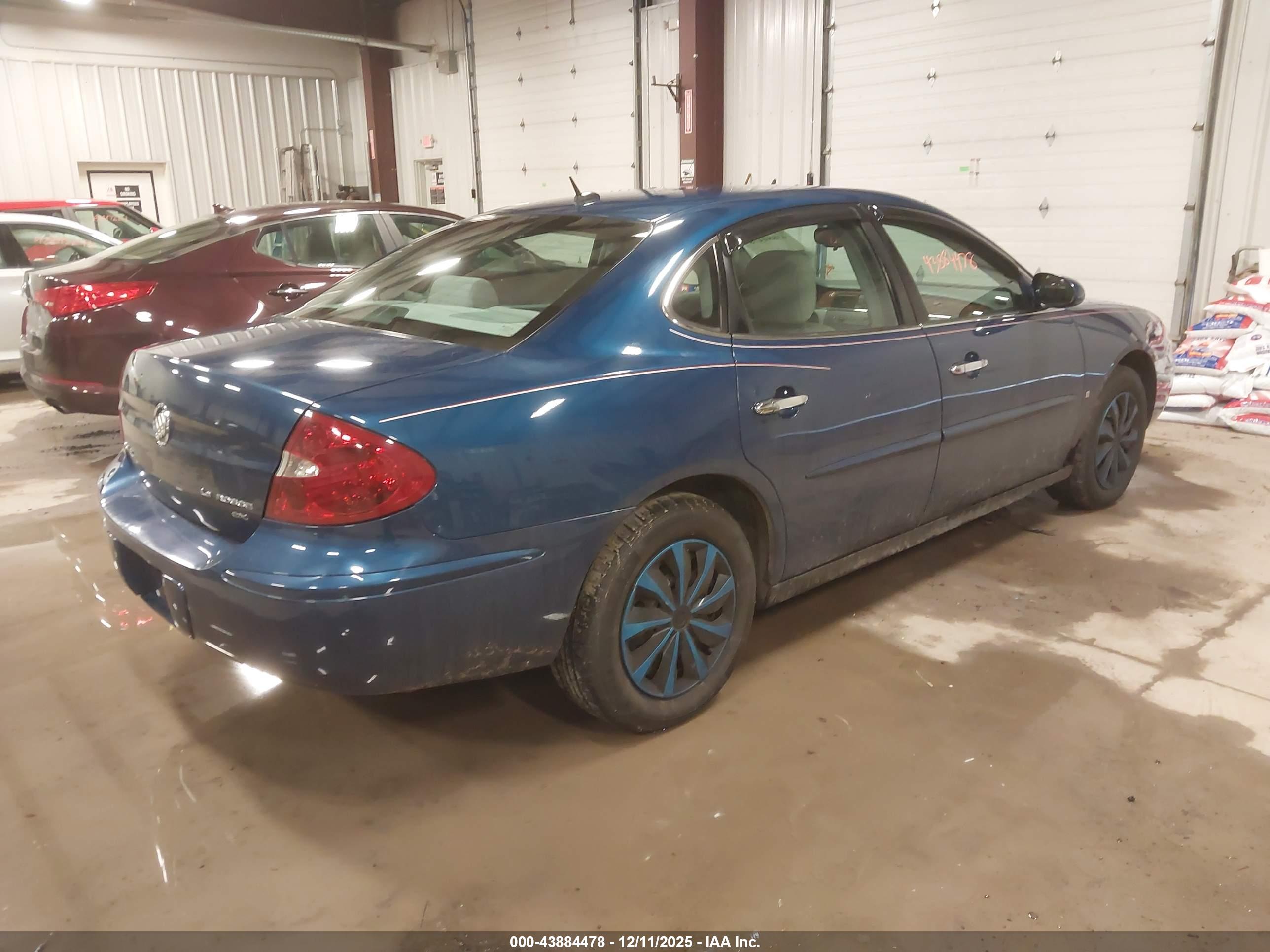 BUICK LACROSSE image 4