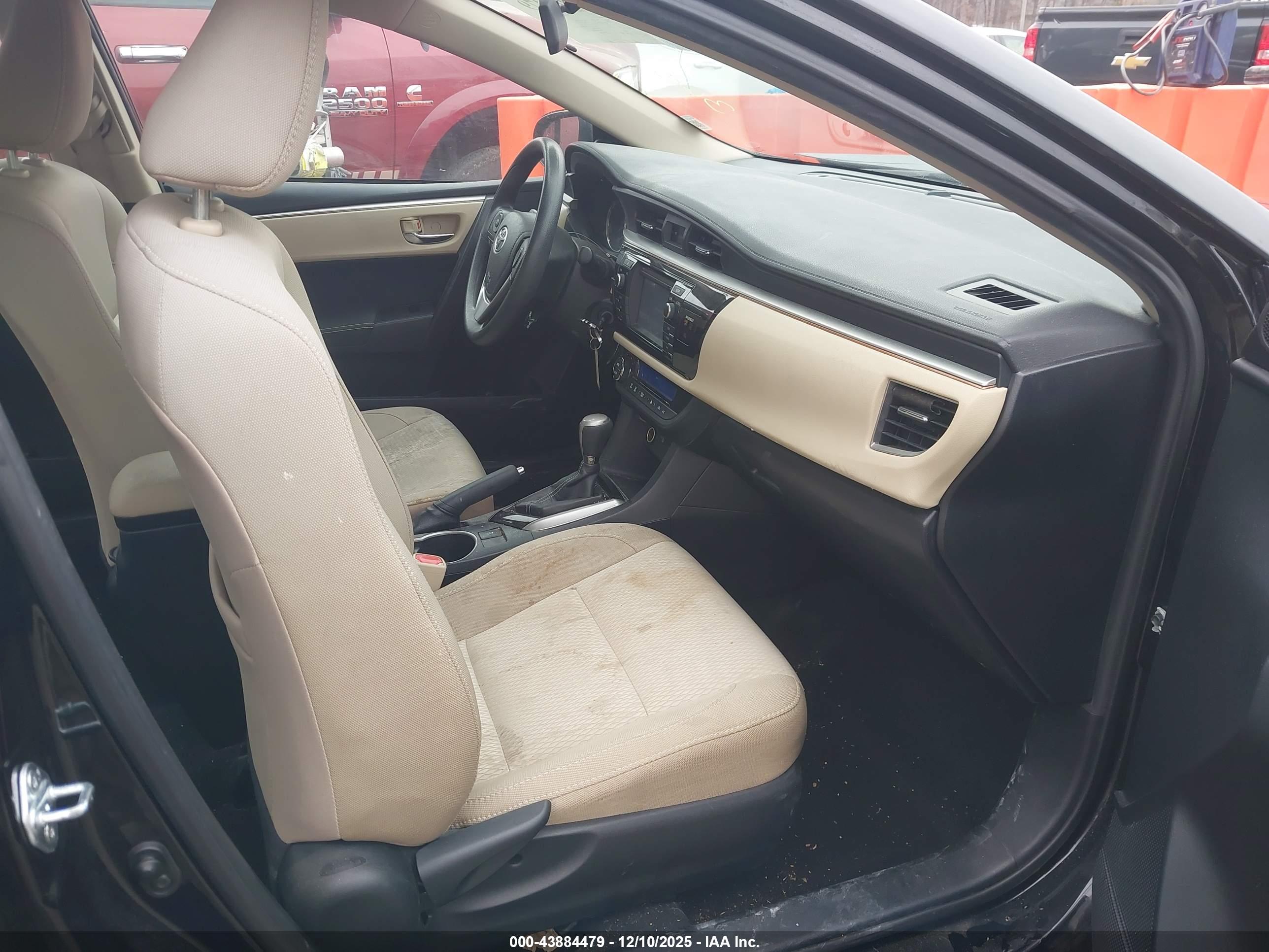 TOYOTA COROLLA image 5