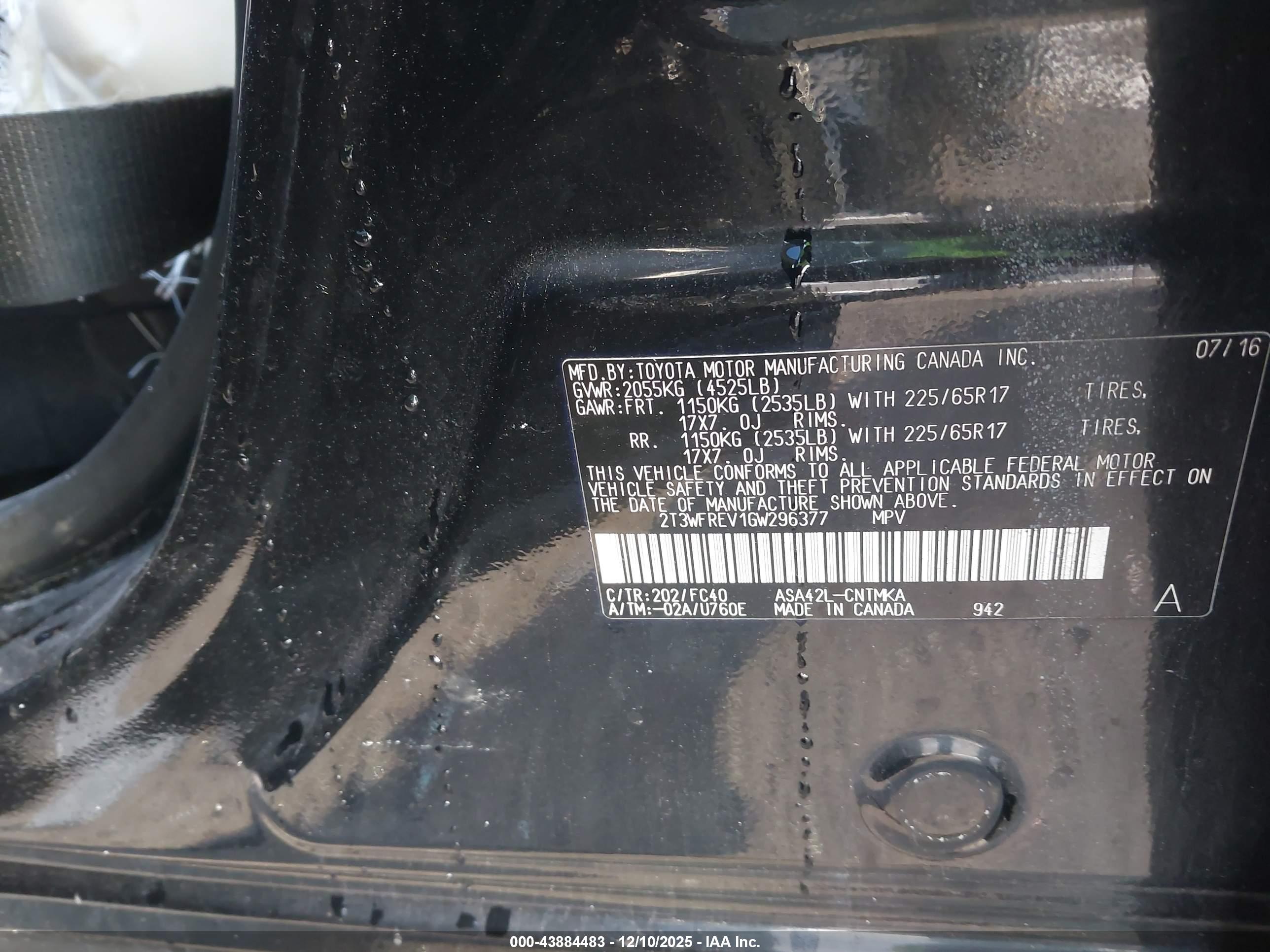TOYOTA RAV4 image 9