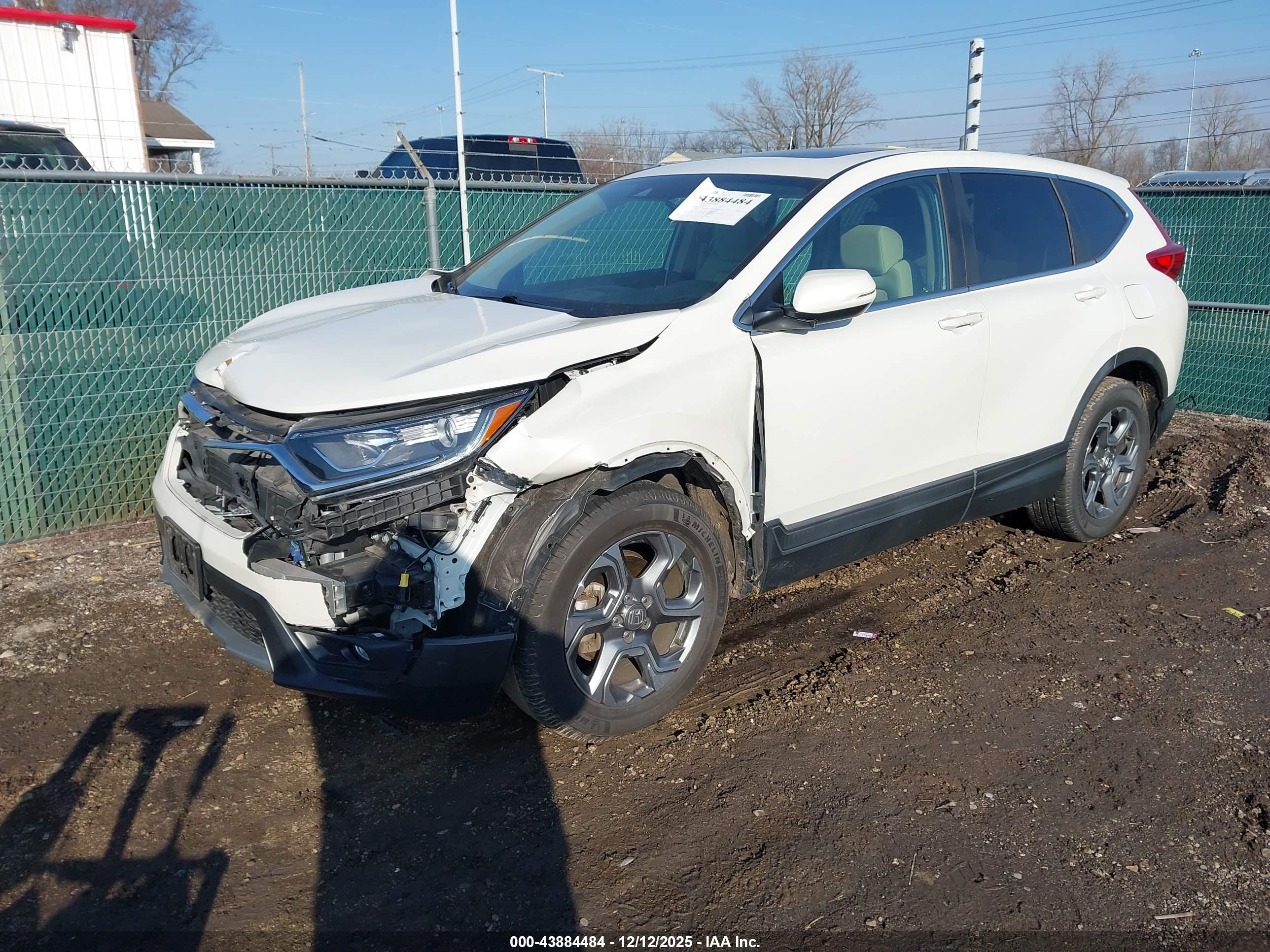 HONDA CR-V image 2