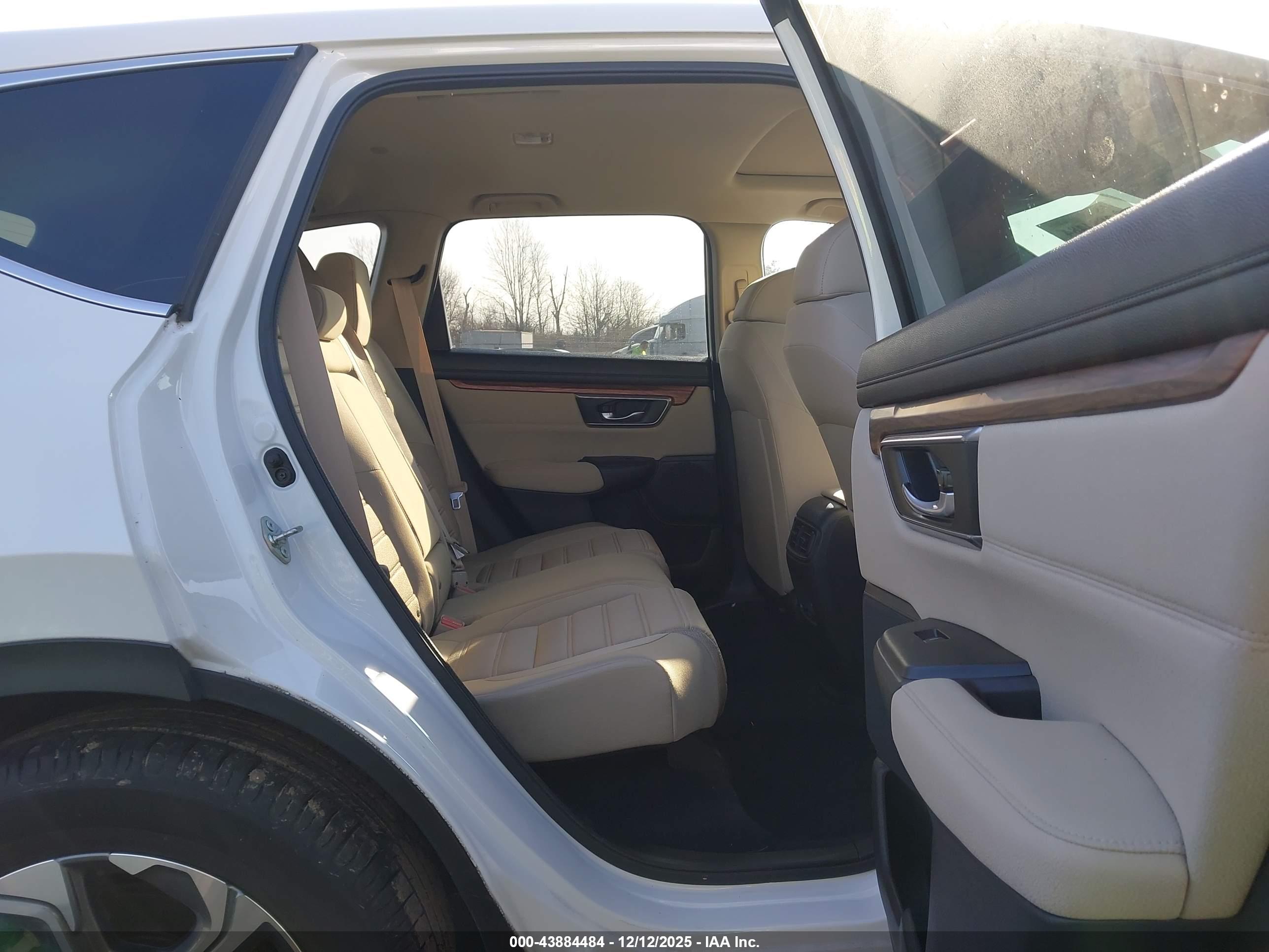 HONDA CR-V image 8